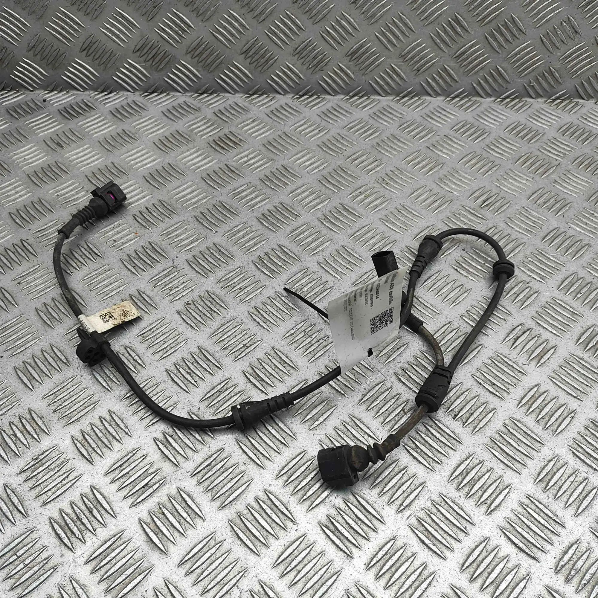 Porsche 911 (991) Rear ABS sensor wire Rear ABS sensor wire — PORSCHE 911 (Cabrio 991)...
