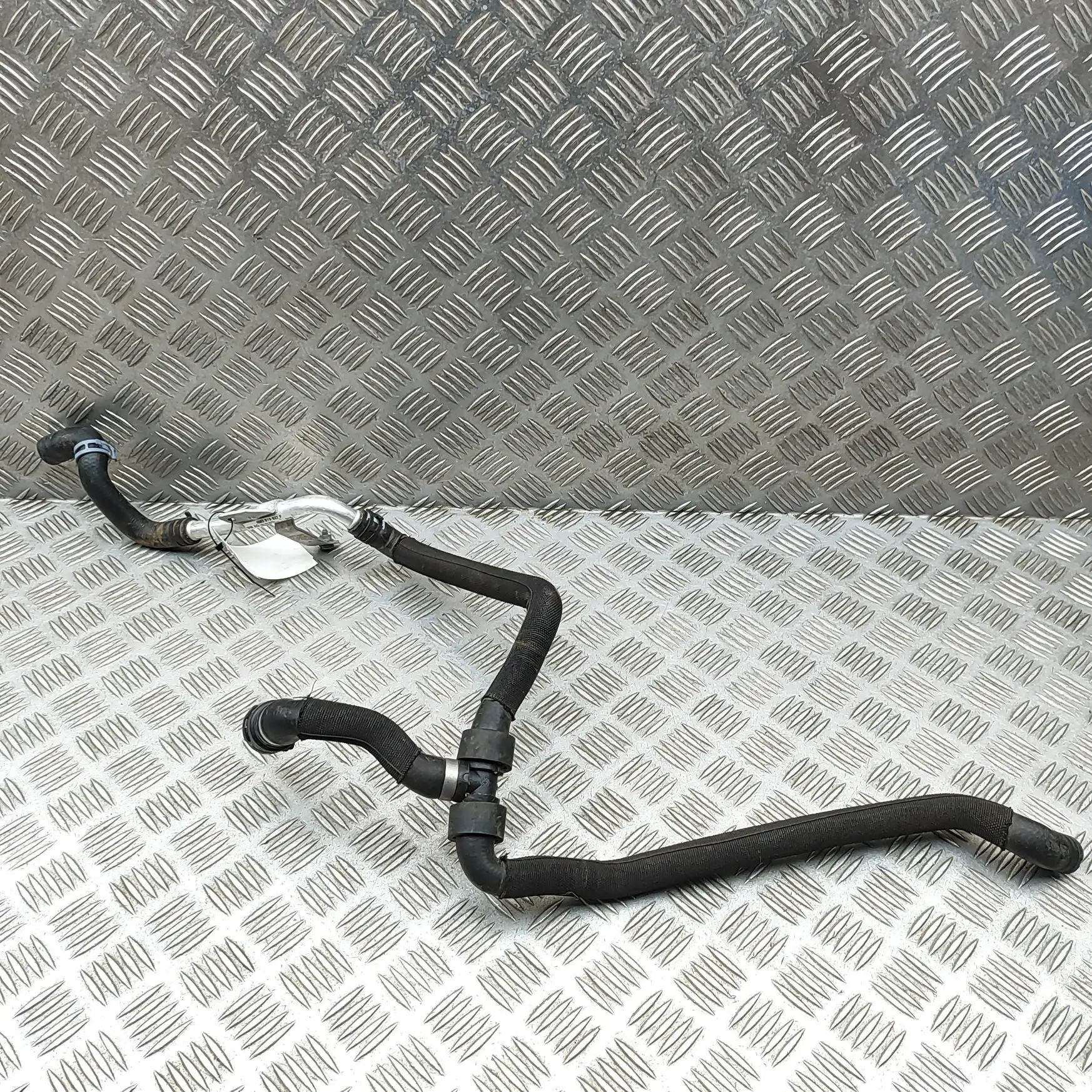Porsche Cayenne Шланг системы охлаждения Coolant hose — PORSCHE CAYENNE (Coupe 9YB) (201...