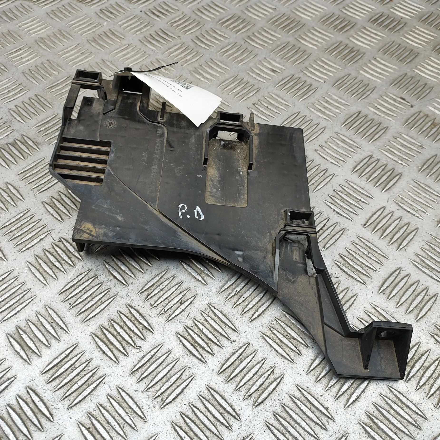 Land Rover Range Rover Evoque Right Headlight Bracket Right Headlight Bracket — LAND ROVER RANGE ROVE...