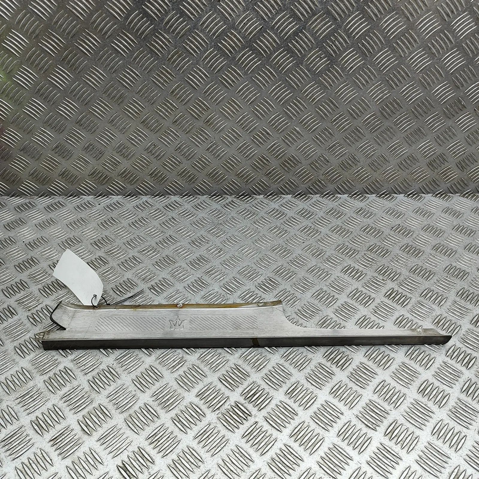 Maserati Biturbo (2, 4, Spyder, Karif) Sill trim — rear left Sill trim — rear left — MASERATI 425 (1987-1994...