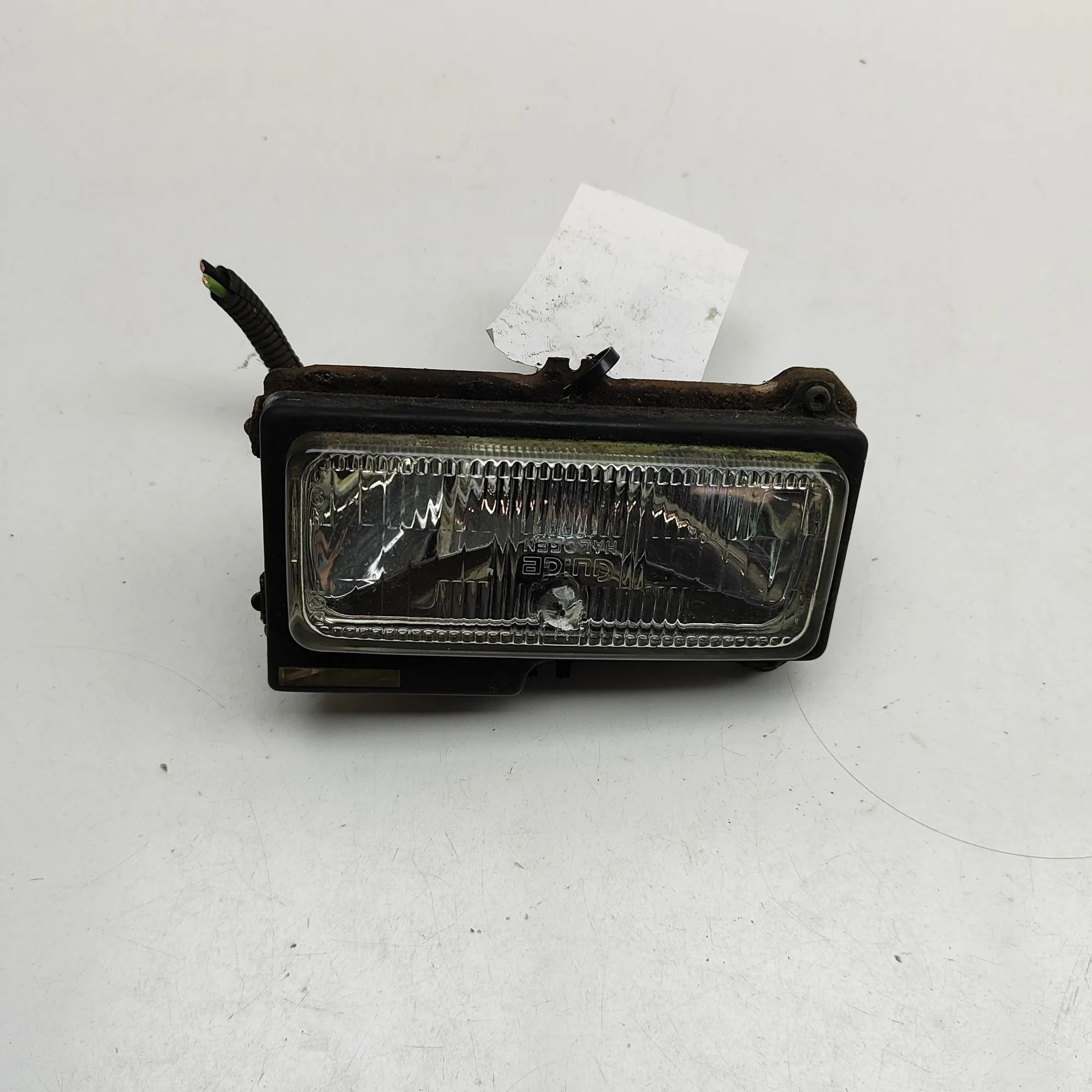 Chevrolet Camaro Front Right Headlight Front Right Headlight — CHEVROLET CAMARO (1992-...