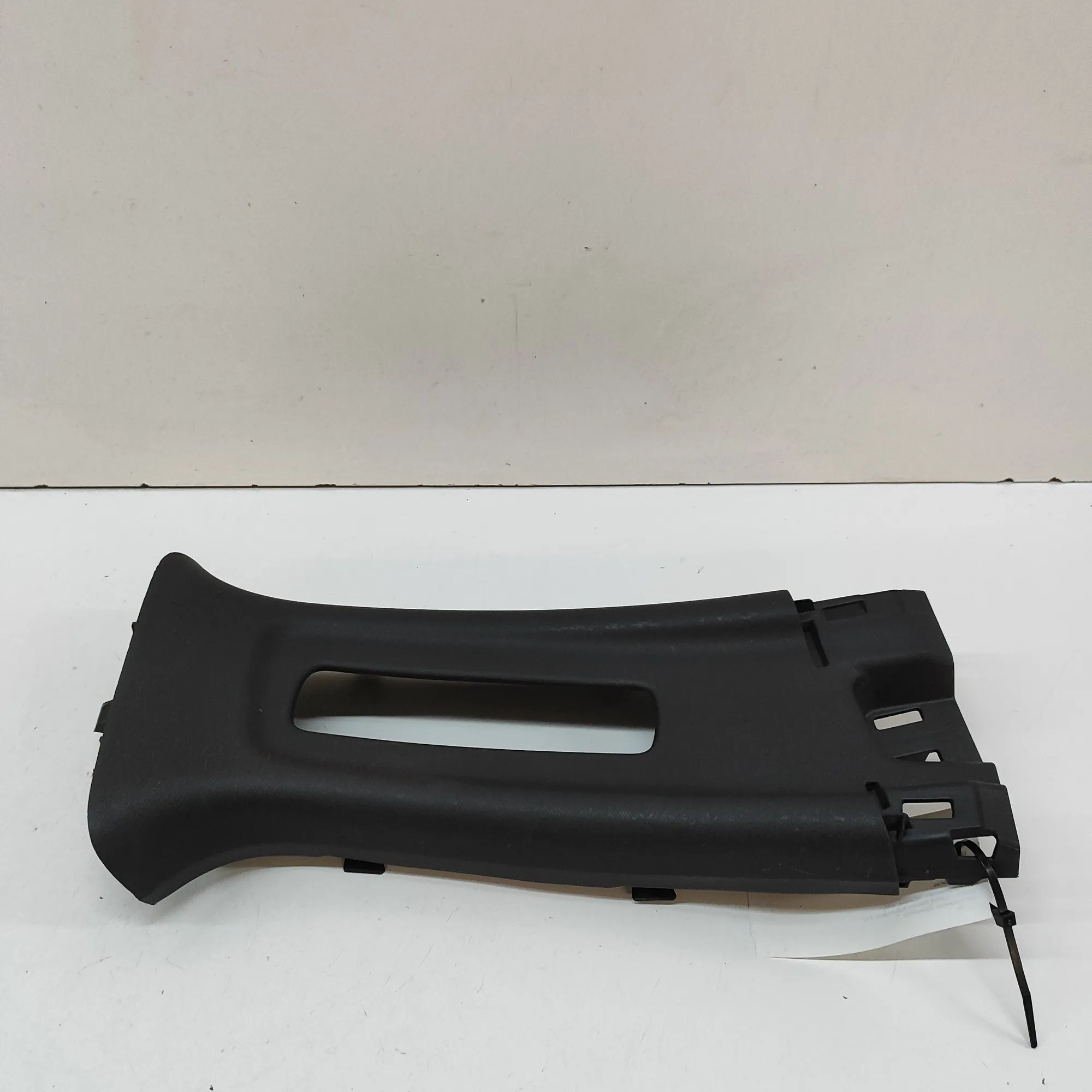 Honda HR-V / e:Ny1 B-pillar trim — right B-pillar trim — right — HONDA E:NY1 (2023-...) ...