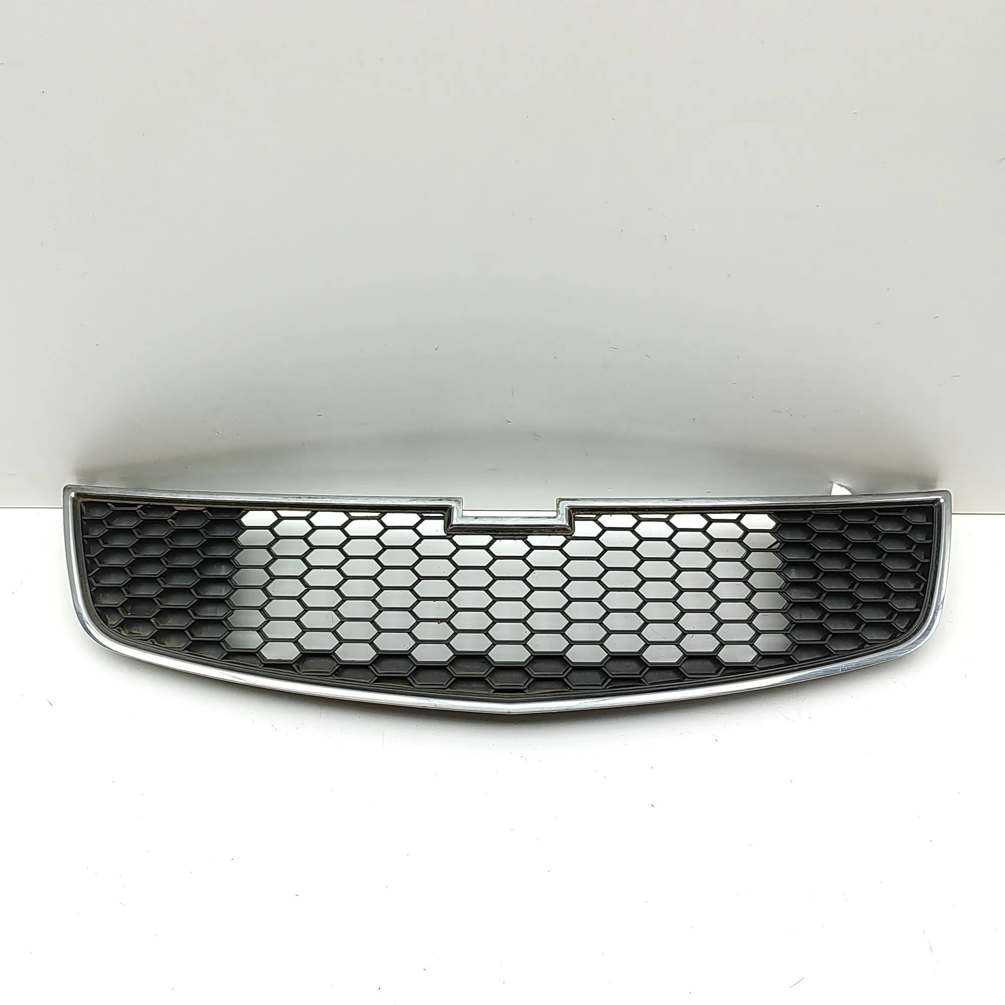 Chevrolet Cruze Radiator Grille