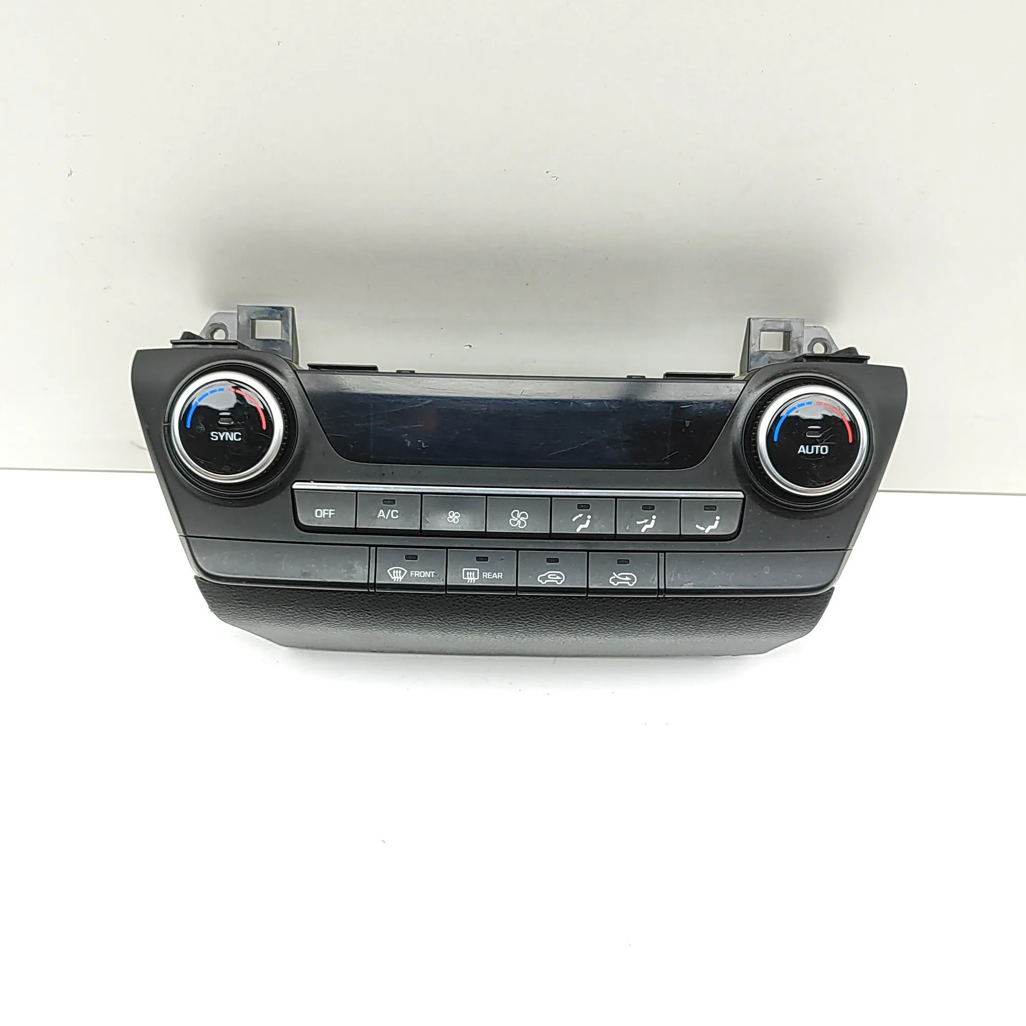 Hyundai Tucson Climate control unit Climate control unit — HYUNDAI TUCSON (TL, TLE)...