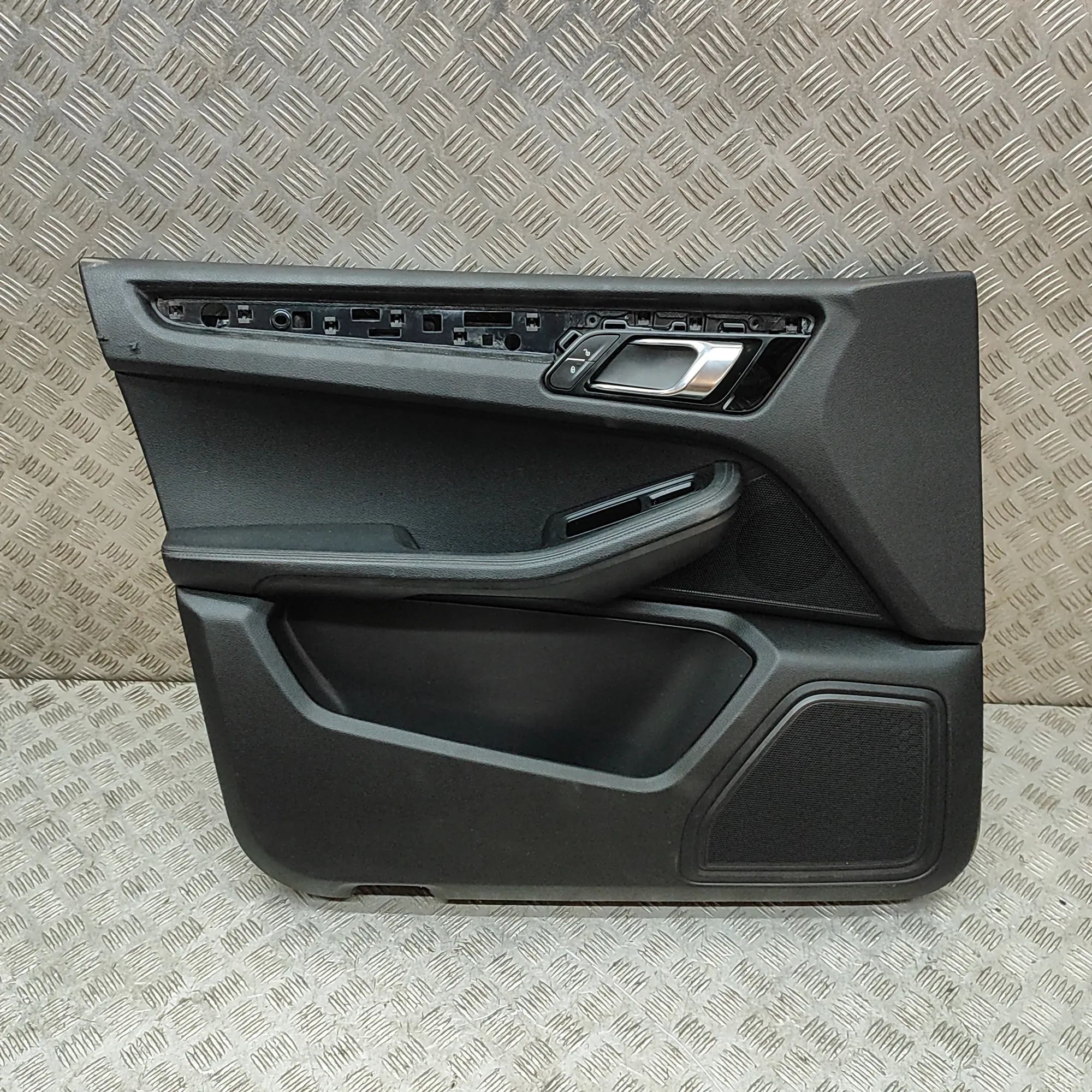 Porsche Macan Front Left Door Panel Front Left Door Panel — PORSCHE MACAN (95B) (20...