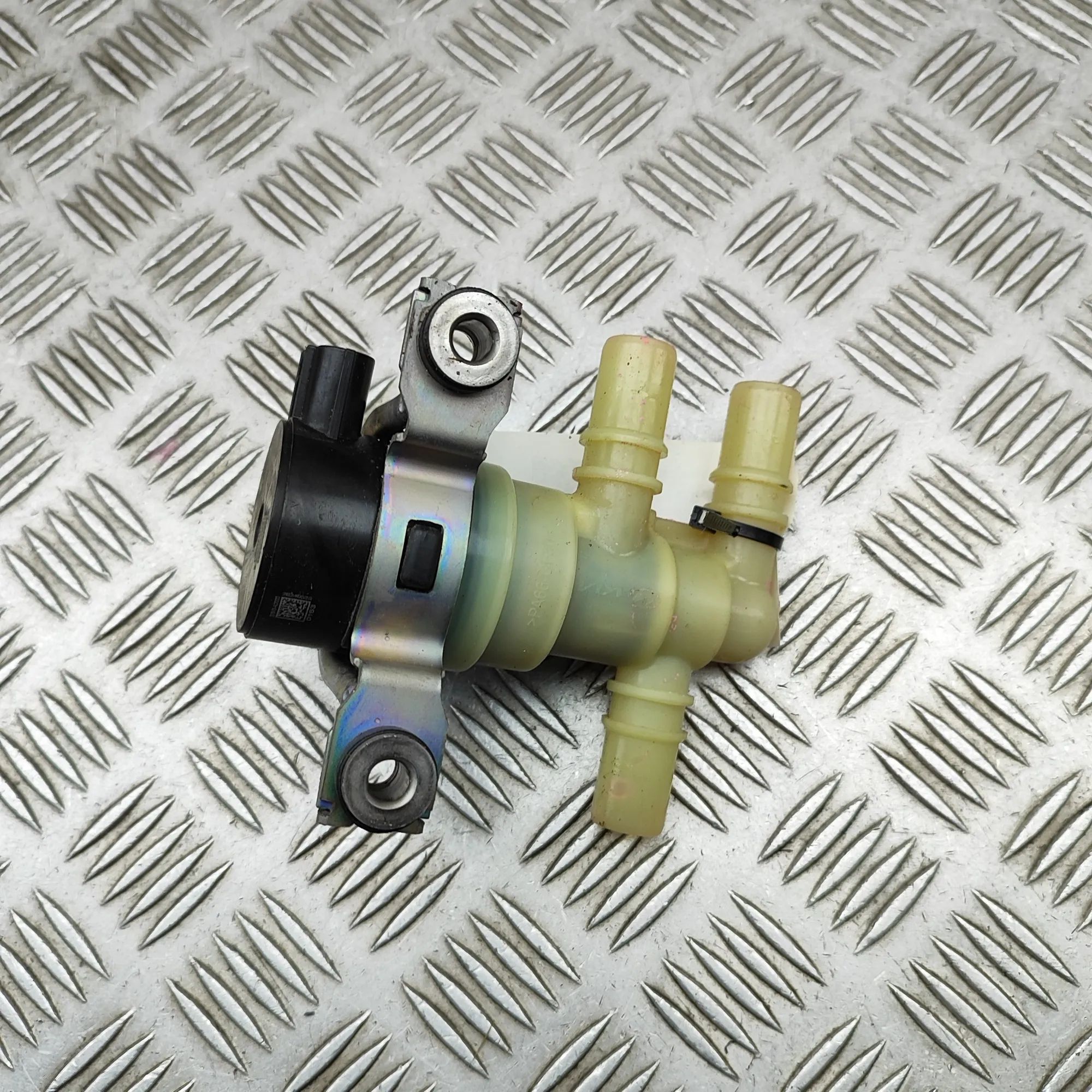 Kia Niro Клапан охлаждающей  Coolant valve — KIA NIRO (II) (2022-...) — 375V...