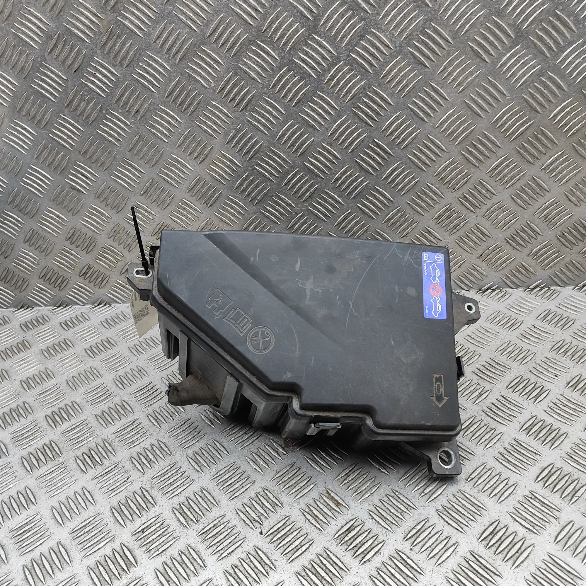 Volvo V60 Fuse Box Module Fuse Box Module — VOLVO V60 (II 225, 227) (2018...