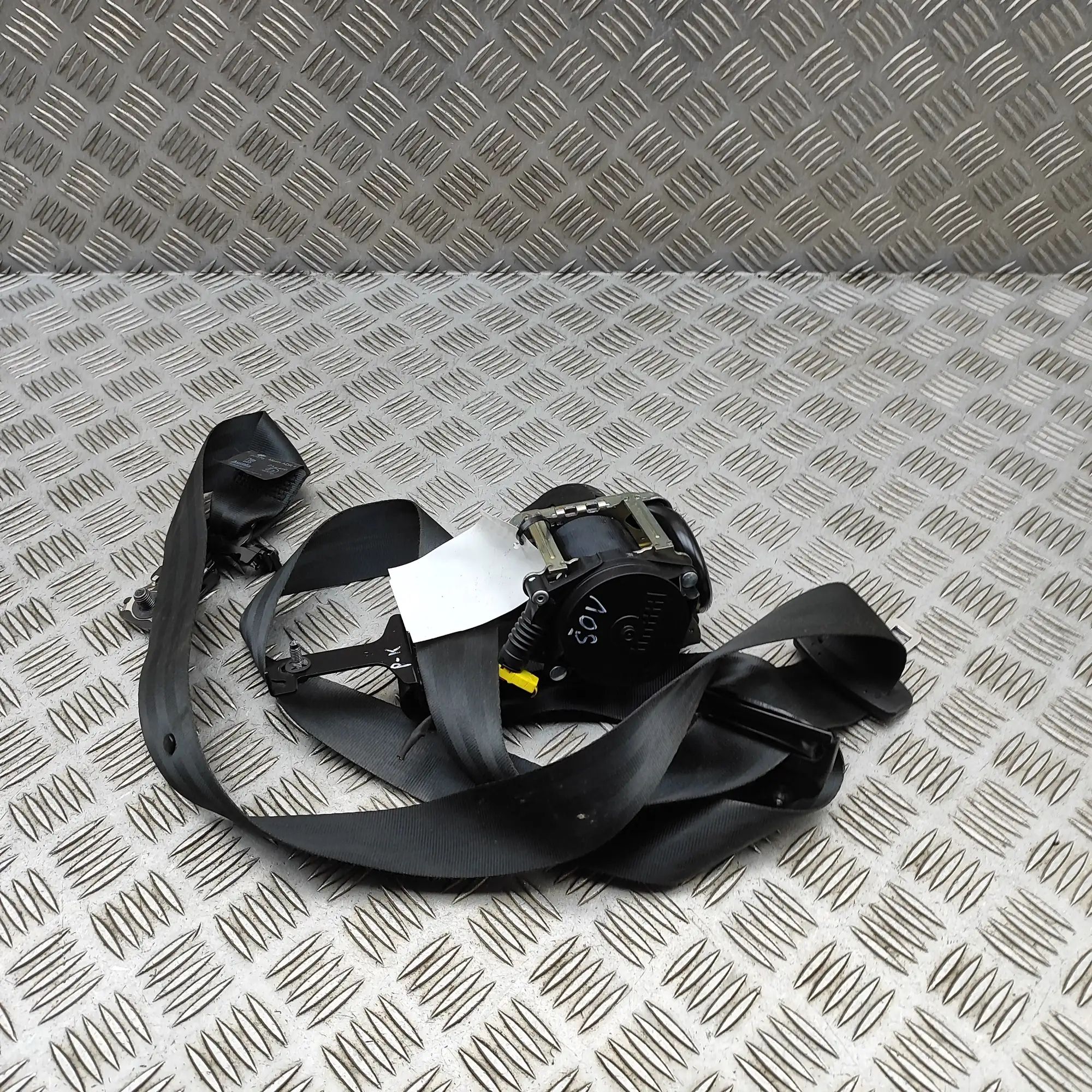 Volvo V60 Front Left Seatbelt Front Left Seatbelt — VOLVO V60 (II 225, 227) (...