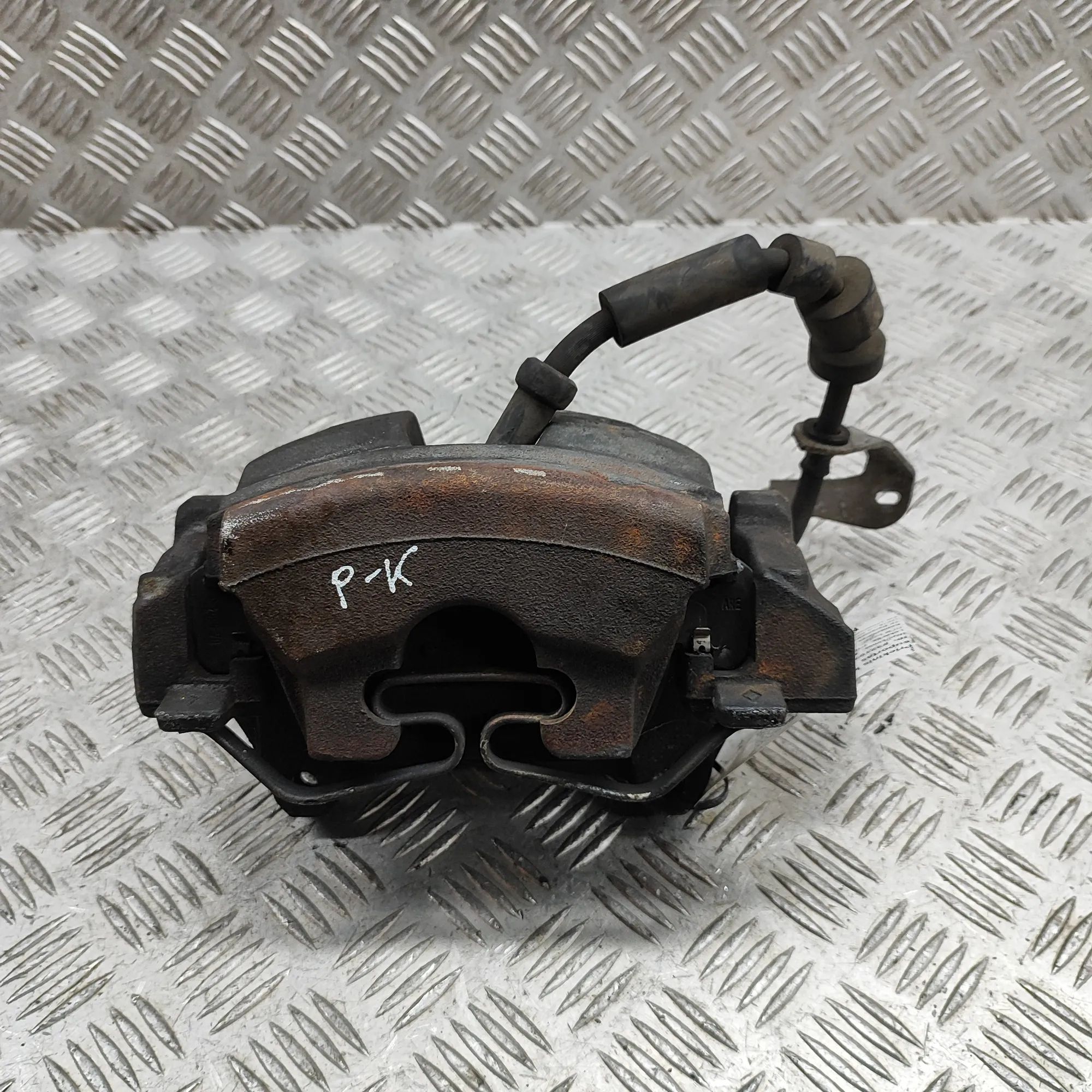Volvo V60 Brake caliper — front left Brake caliper — front left — VOLVO V60 (II 225,...