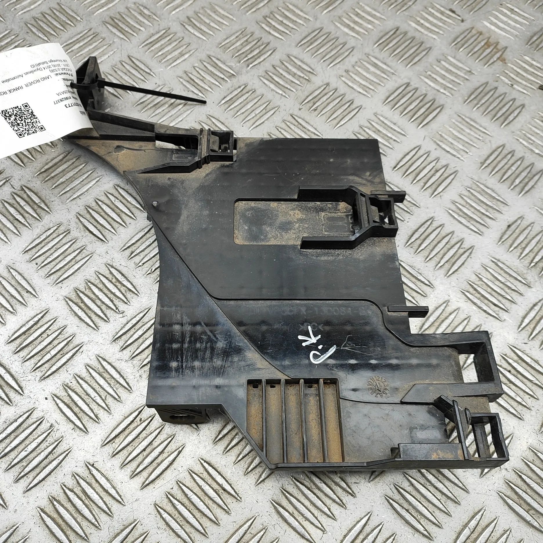 Land Rover Range Rover Evoque Left Headlight Bracket Left Headlight Bracket — LAND ROVER RANGE ROVER...