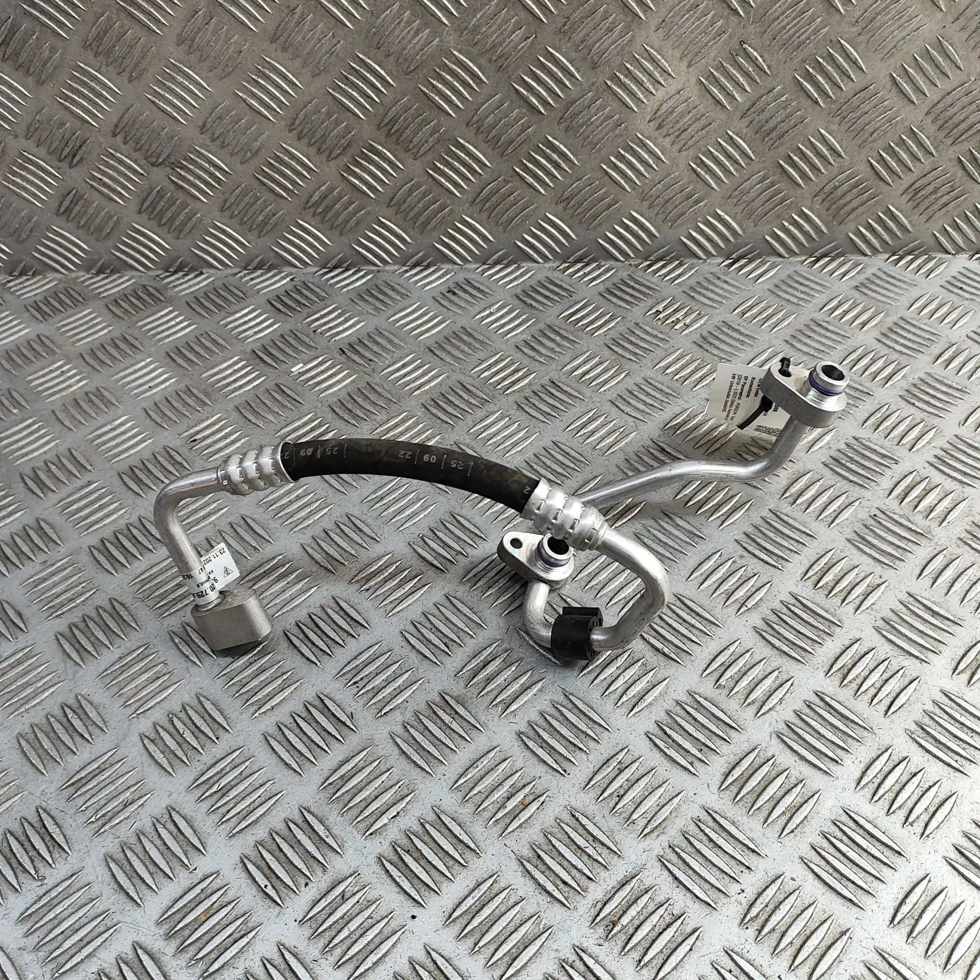 Porsche Taycan A/C Air Con Hose Pipe A/C Air Con Hose Pipe — PORSCHE TAYCAN (2019-.....