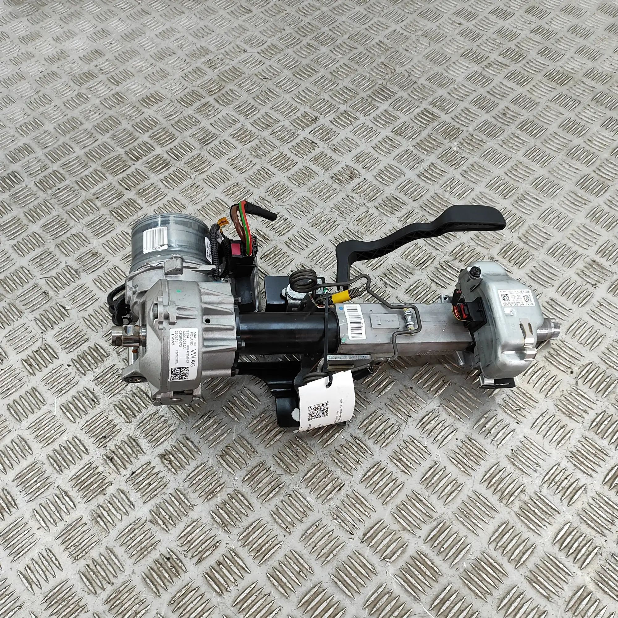 Audi A1 (8X) Steering Column Mechanism Steering Column Mechanism — AUDI A1 (8X1, 8XK) ...