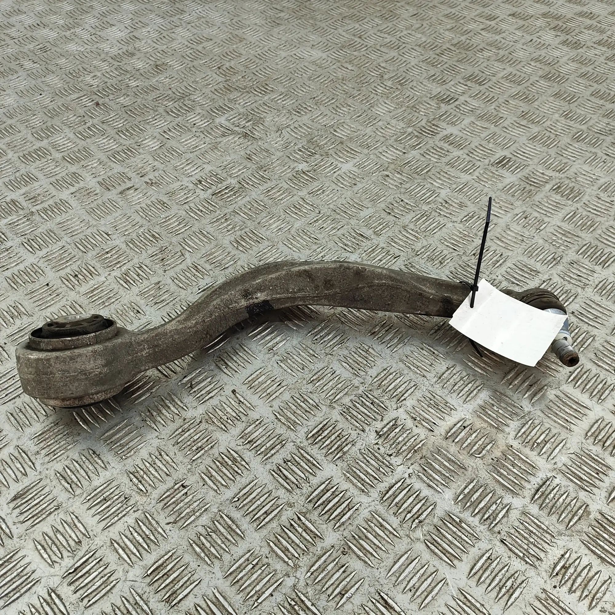 Mercedes-Benz A (W176) Front Right Curved Control Arm Front Right Curved Control Arm — MERCEDES BENZ ...