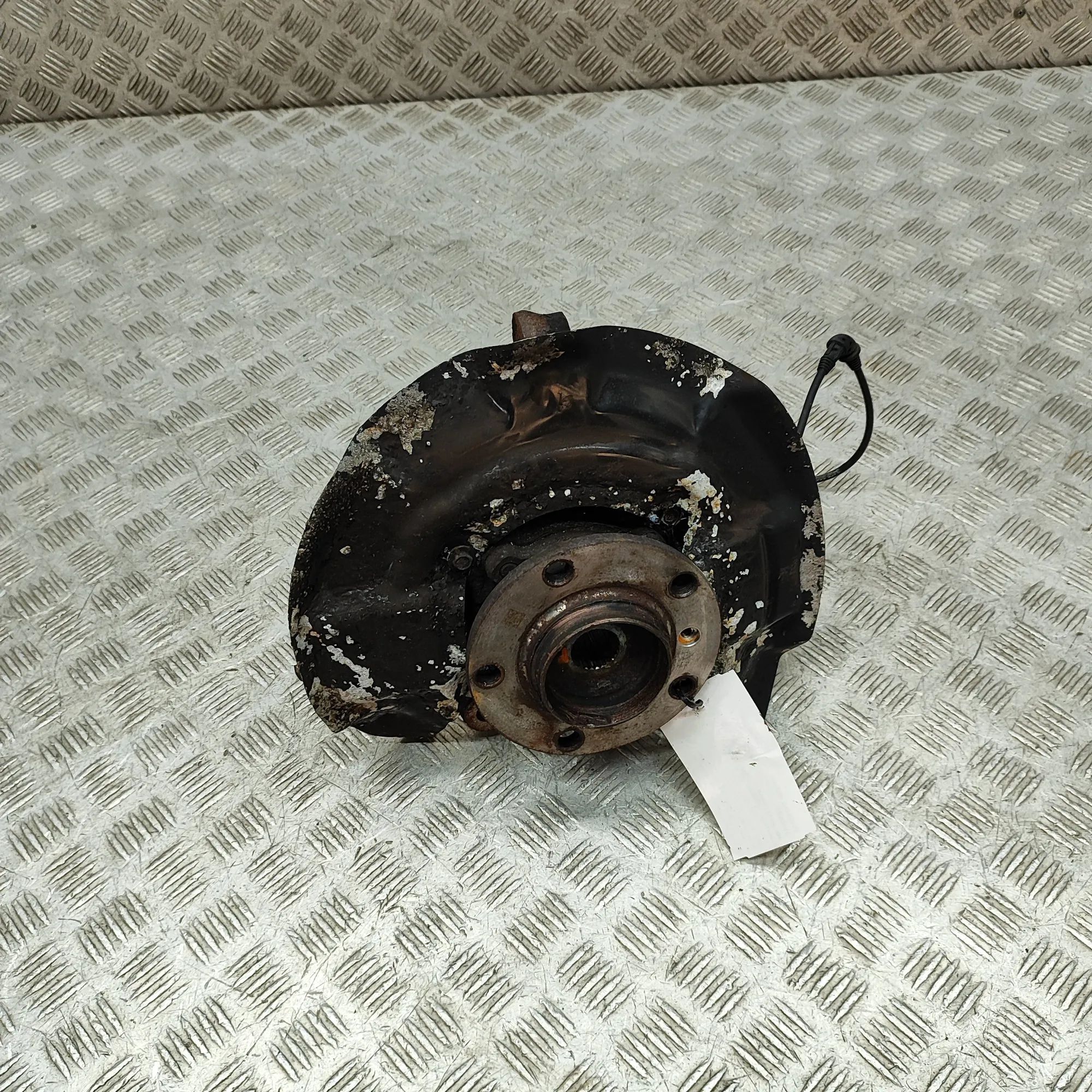 Mini Countryman, Paceman (R60 / R61) Front Right Wheel Hub Front Right Wheel Hub — MINI COUNTRYMAN (R60) (...