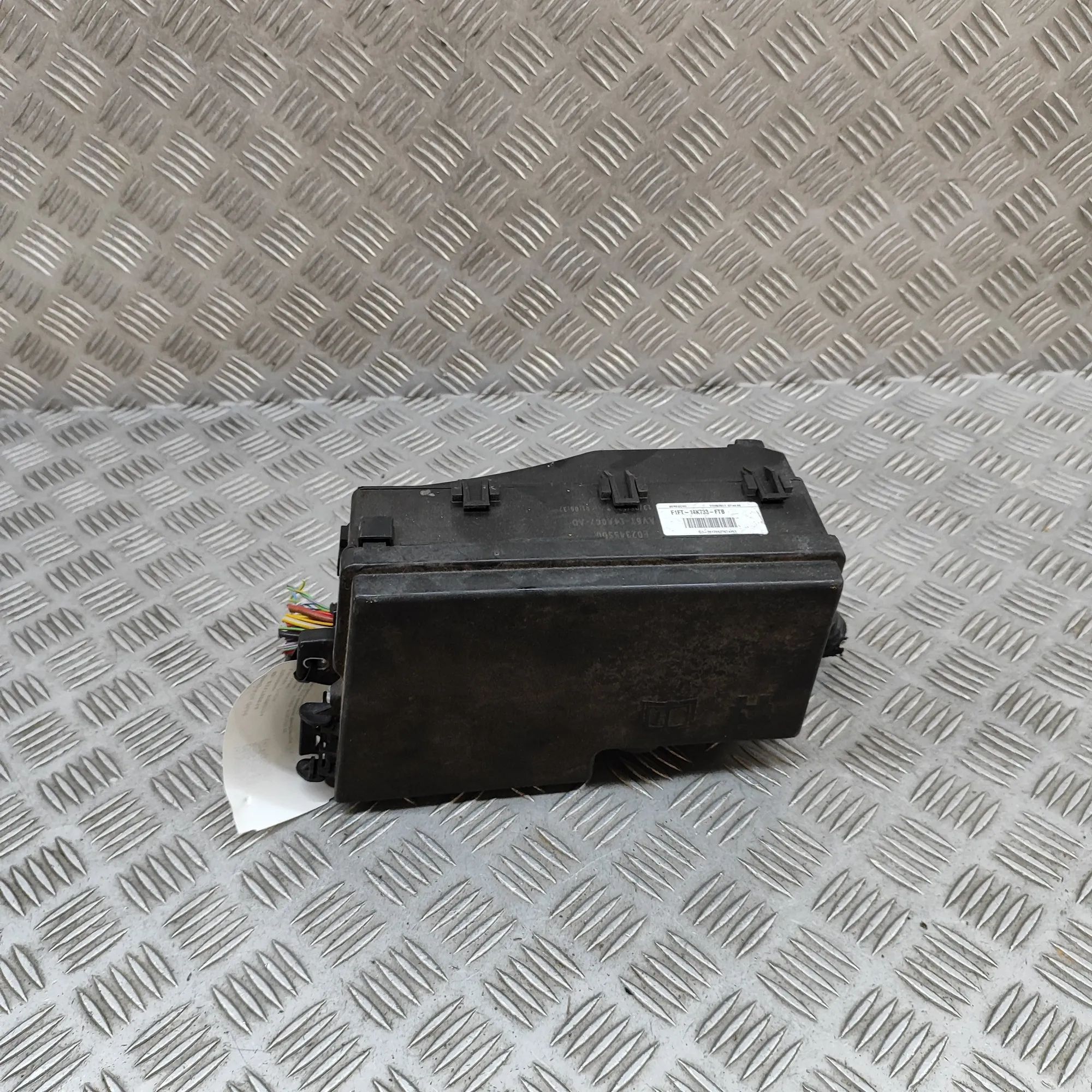 Ford Focus Fuse box Fuse box — FORD FOCUS (III) (2010-2020) — F1FT-...