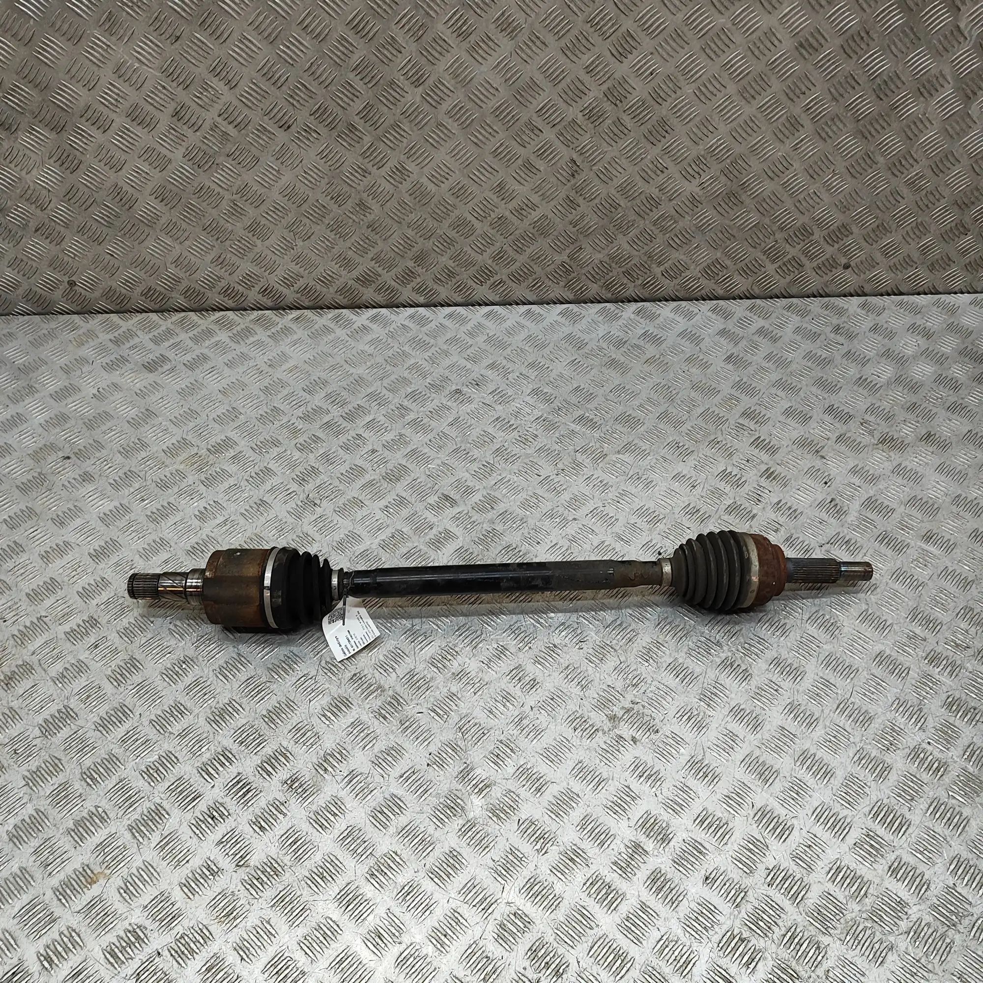 Tesla Model S Rear Right Driveshaft Rear Right Driveshaft — TESLA MODEL S (2012-......