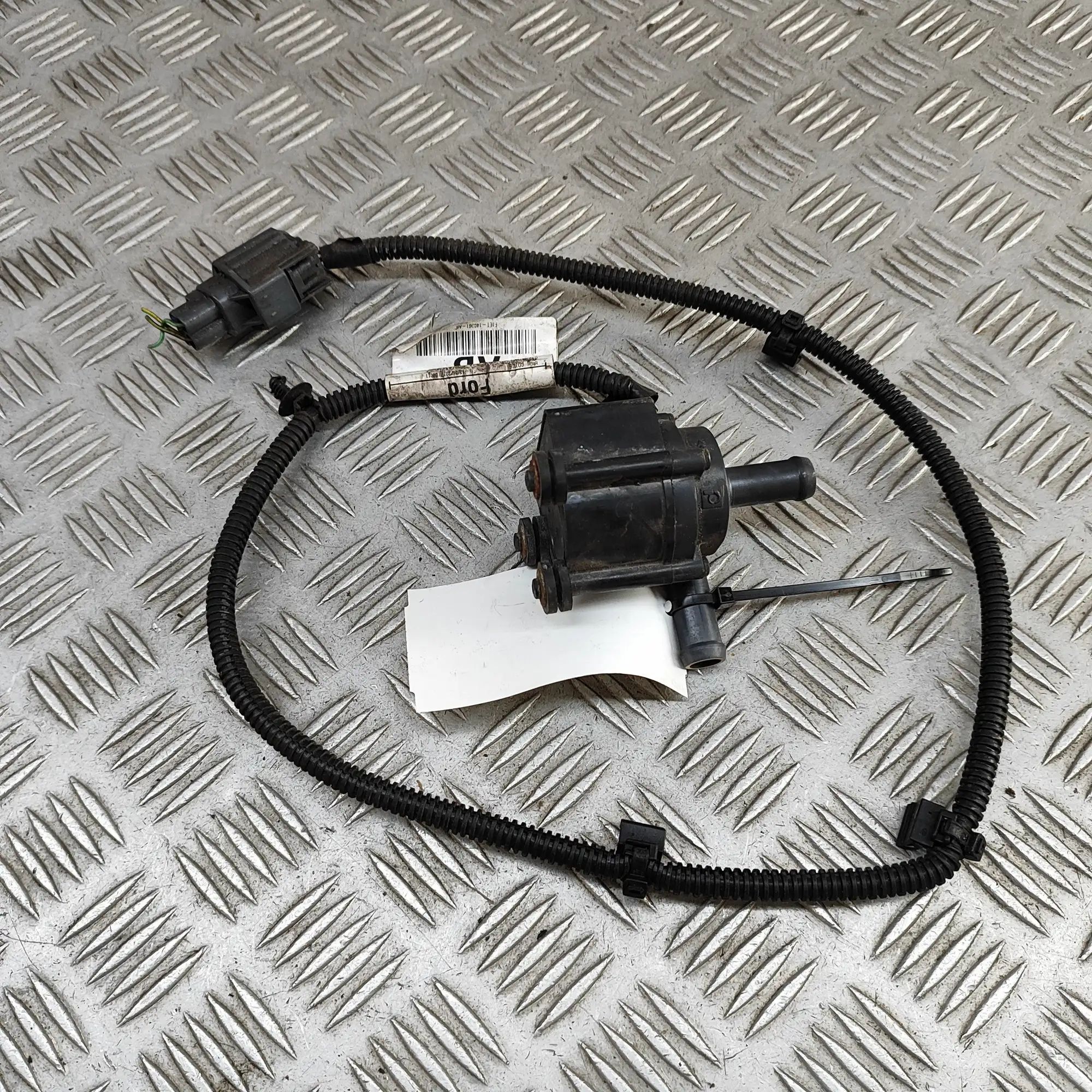 Ford Focus Auxiliary Water Pump Auxiliary Water Pump — FORD FOCUS (III) (2010-2...