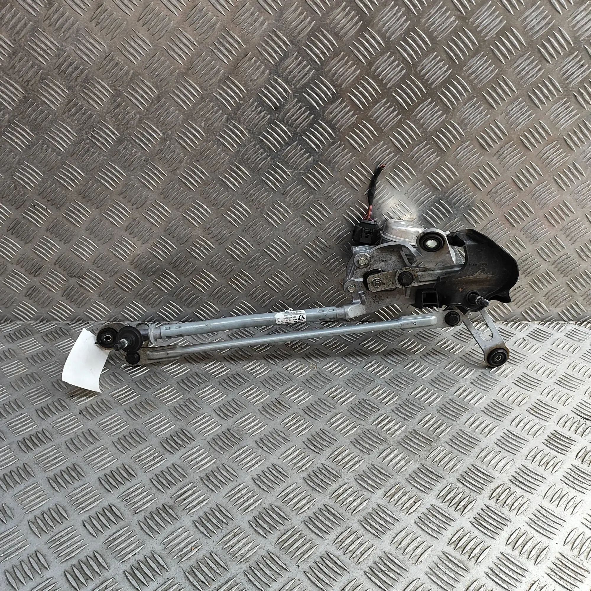 Porsche Taycan Front Windshield Wiper Mechanism Front Windshield Wiper Mechanism — PORSCHE TAYC...