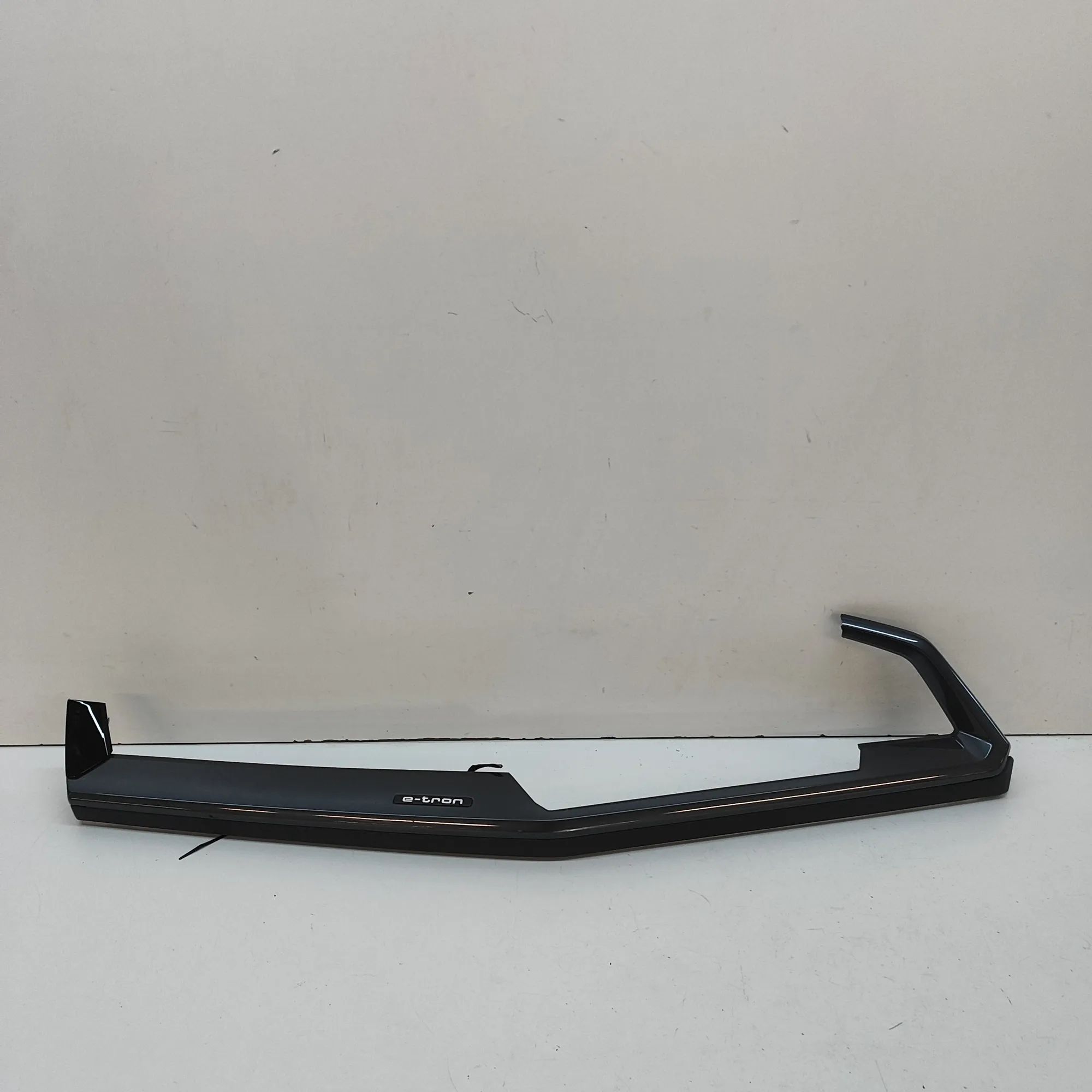 Audi Q4 e-tron Dashboard Trim Dashboard trim — AUDI Q4 (Sportback F4N) (2021-...