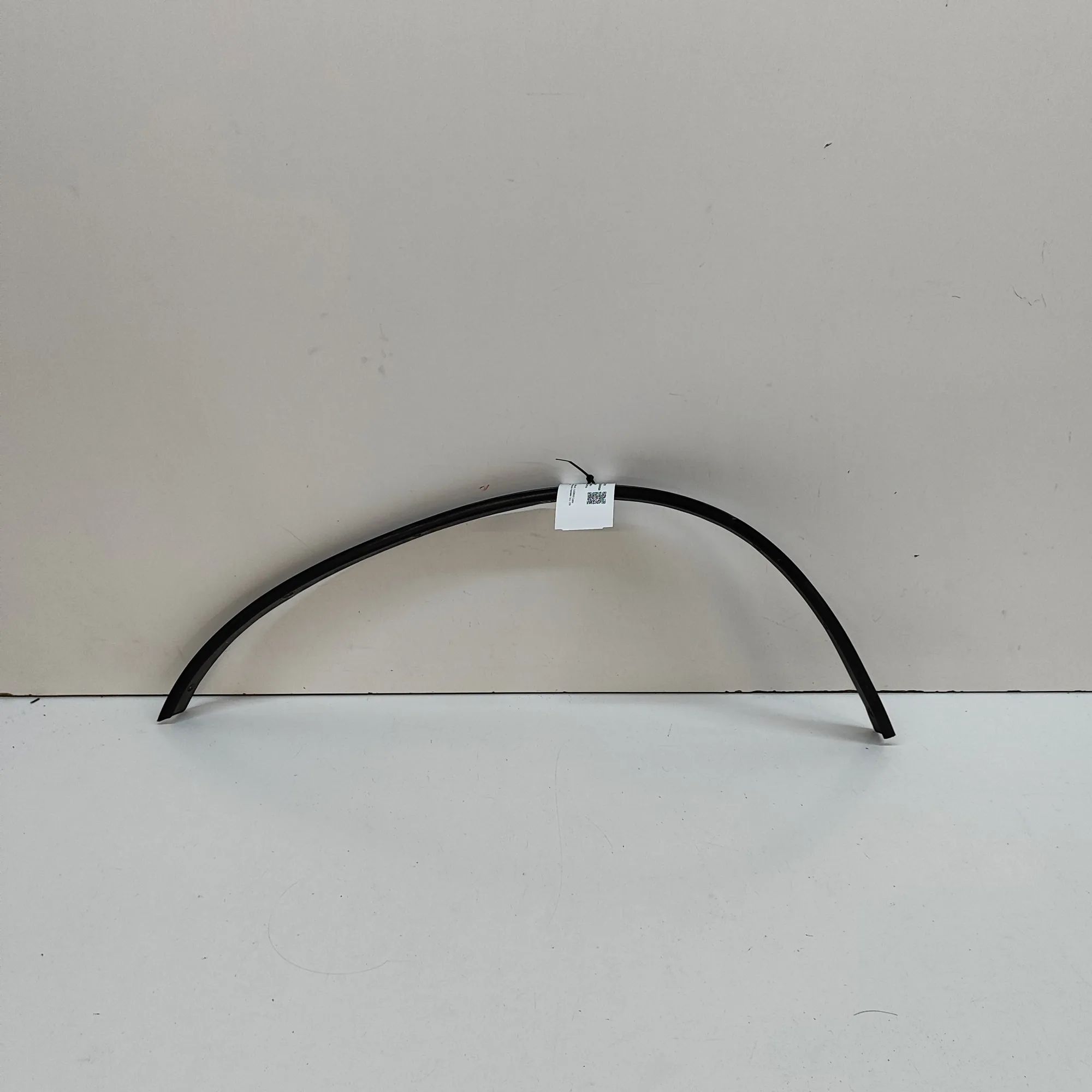 Cadillac Eldorado Wheel arch trim — rear right Wheel arch trim — rear right — CADILLAC ELDORAD...