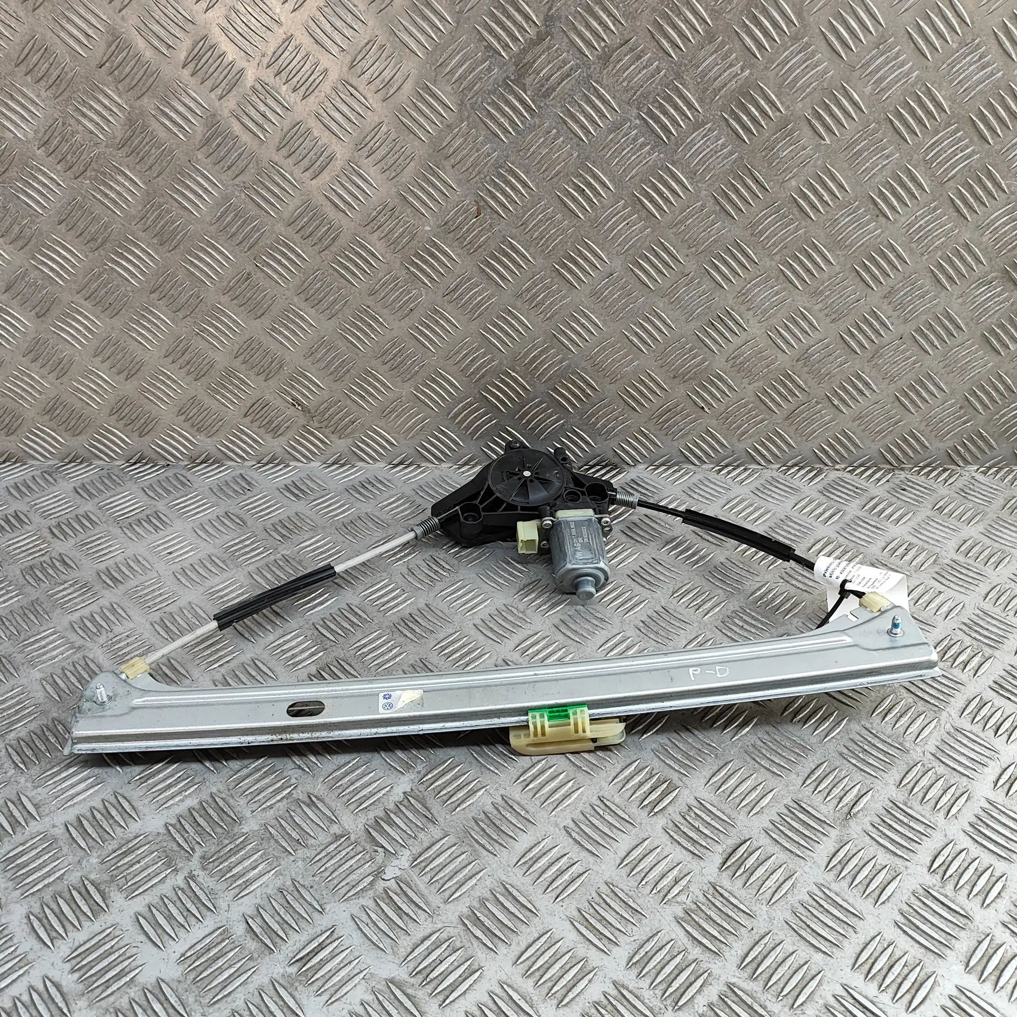 Volkswagen Caddy V Front Right Door Window Regulator