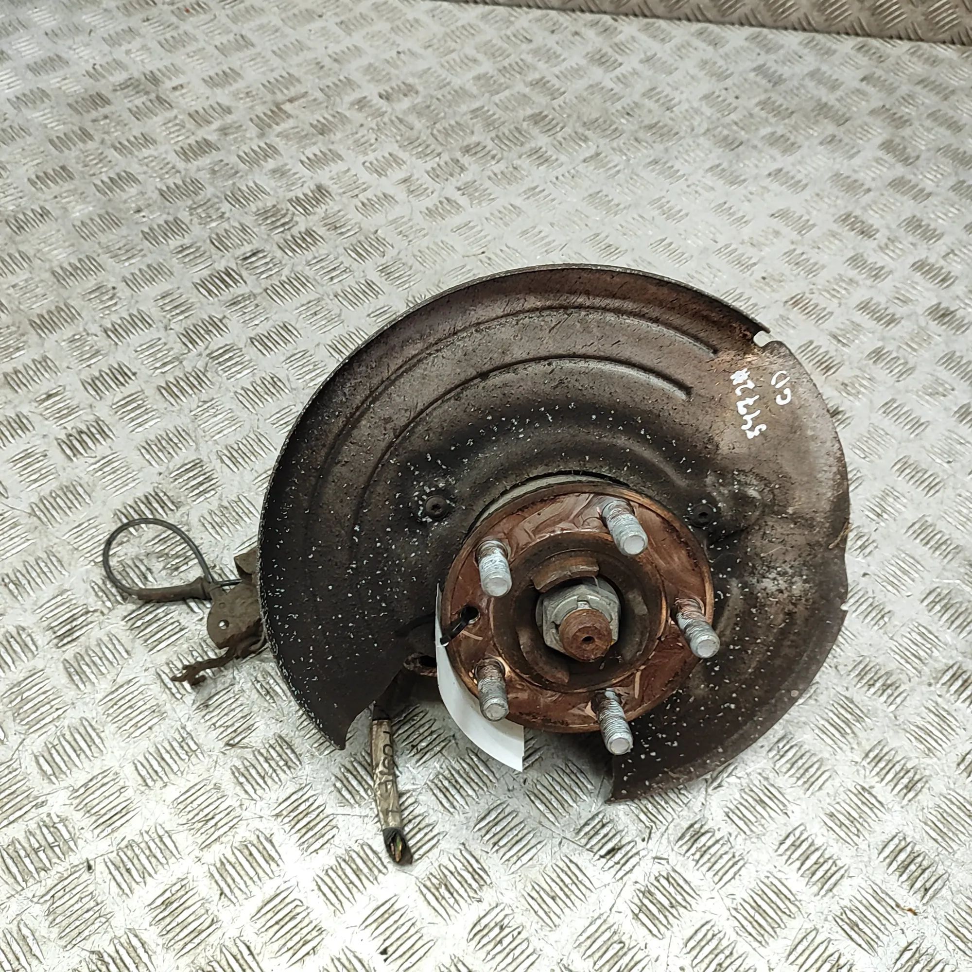 Land Rover Range Rover Evoque Rear Right Wheel Hub Rear Right Wheel Hub — LAND ROVER RANGE ROVER E...