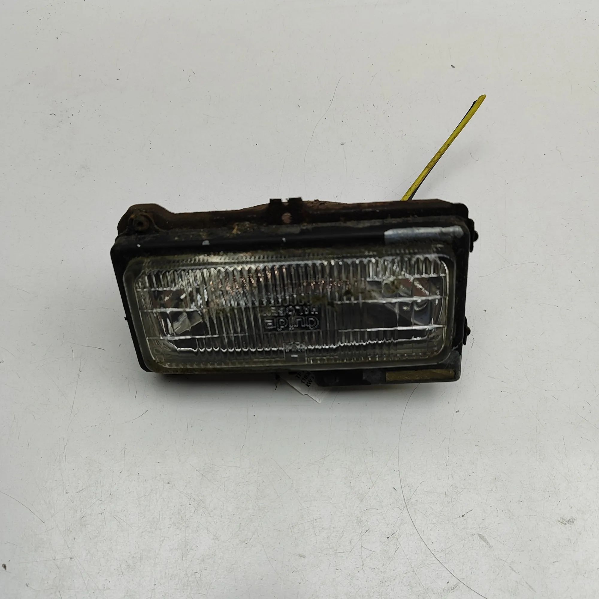 Chevrolet Camaro Front Right Headlight Front Right Headlight — CHEVROLET CAMARO (1992-...