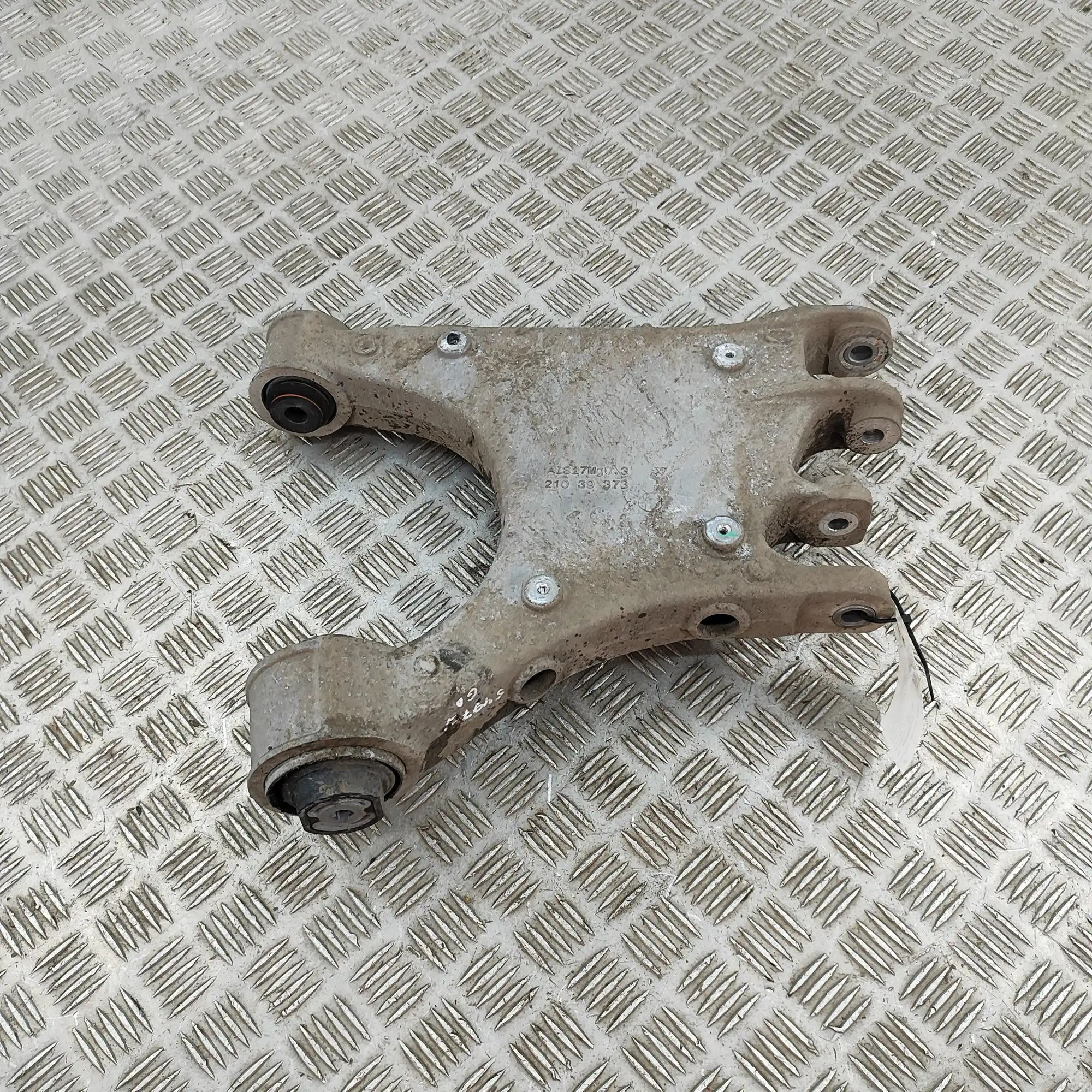 Alfa-Romeo Stelvio Rear Right Lower Control Arm Rear Right Lower Control Arm — ALFA ROMEO STELV...