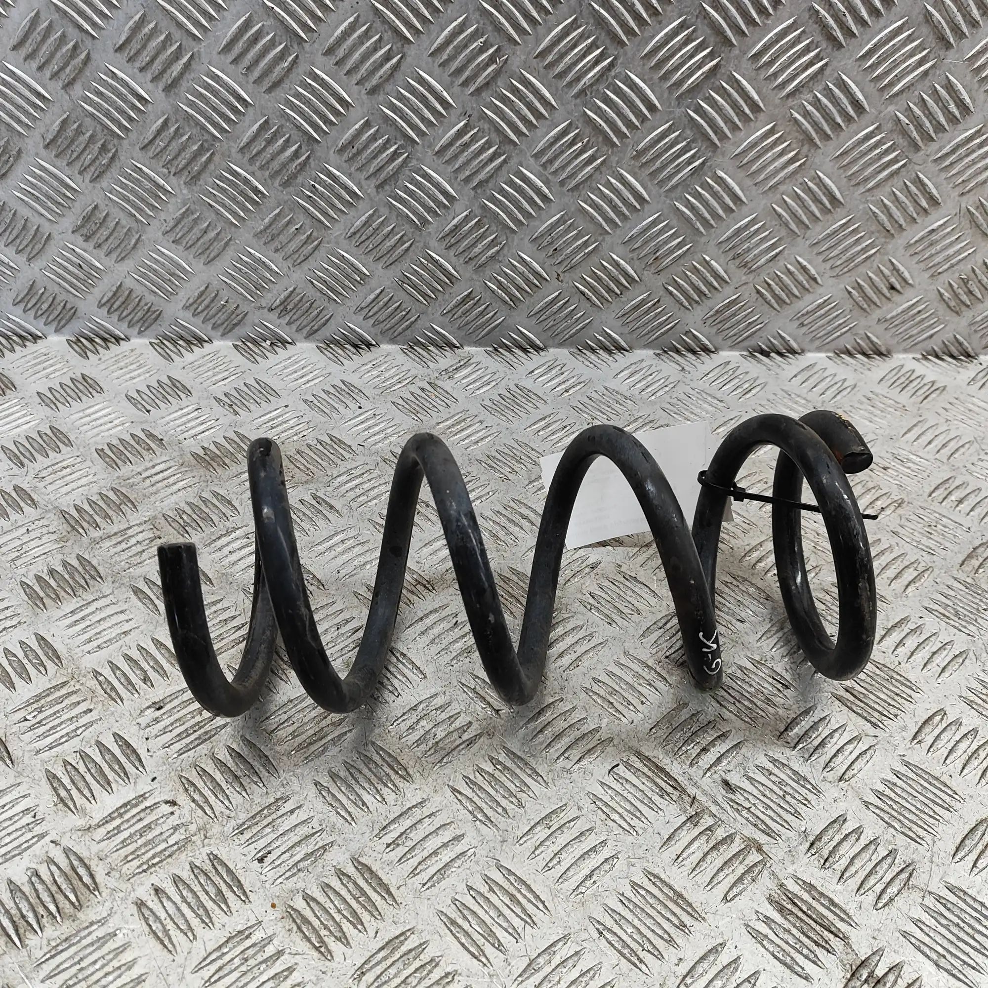Nissan 370Z Coil spring — rear left Coil spring — rear left — NISSAN 370 (Z Coupe Z...