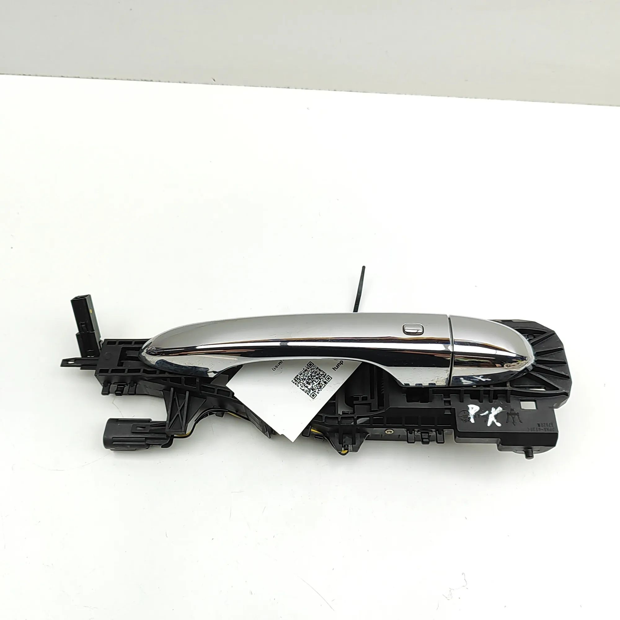 Maserati Levante Exterior door handle — front left Exterior door handle — front left — MASERATI LE...
