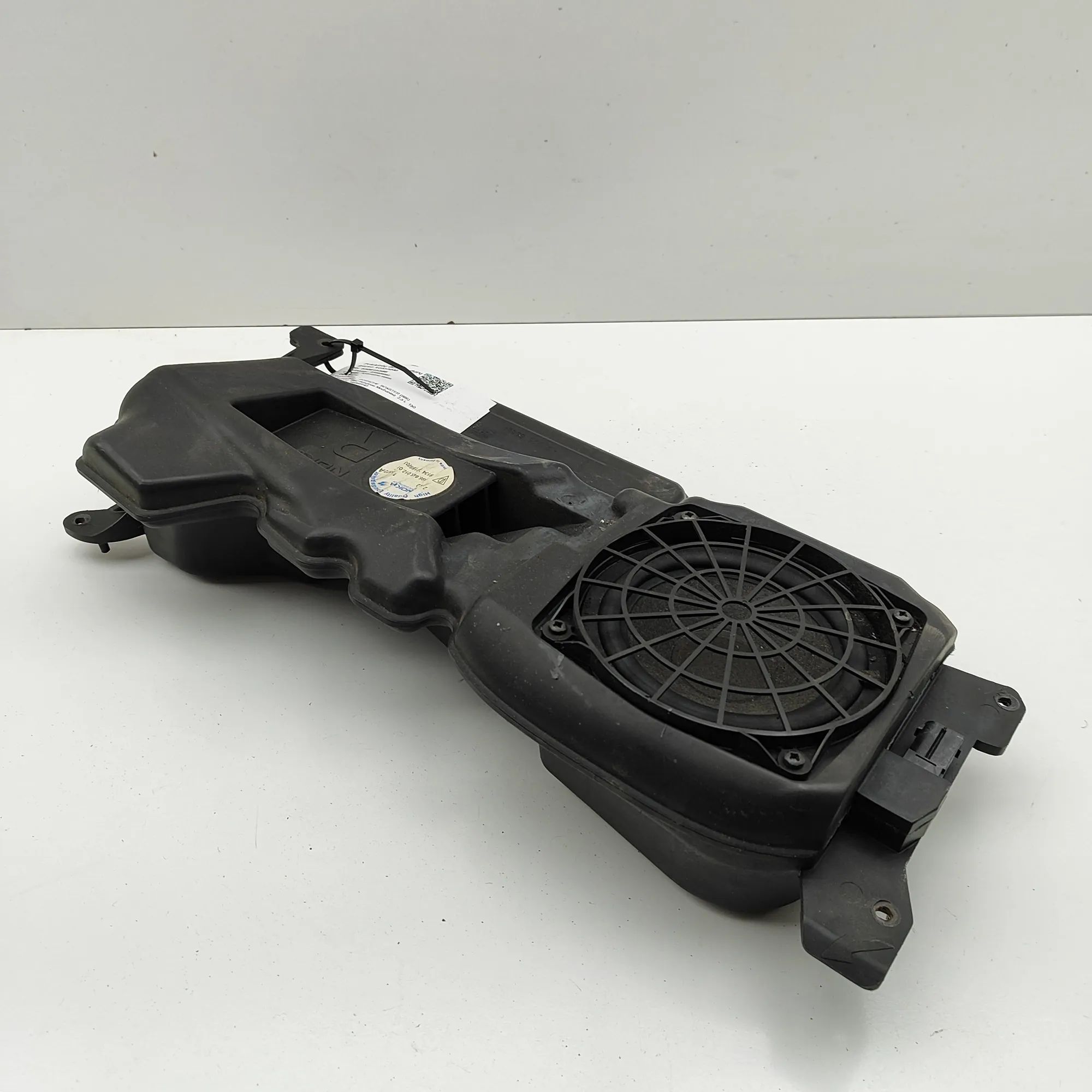 Porsche Boxster (986) Front Right Door Speaker Front Right Door Speaker — PORSCHE BOXSTER (986...