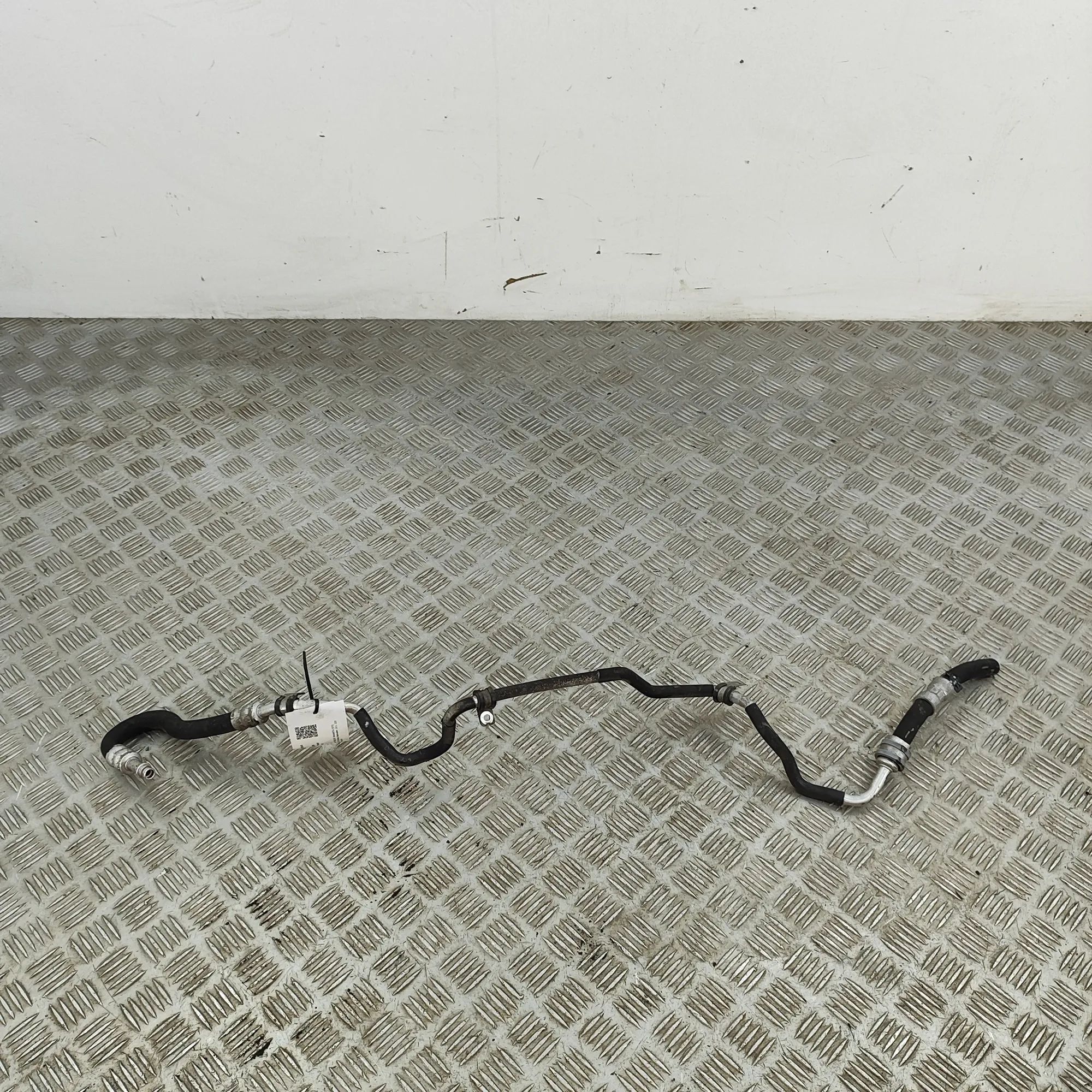 Porsche Panamera Power Steering Hose Pipe Power Steering Hose Pipe — PORSCHE PANAMERA (97...