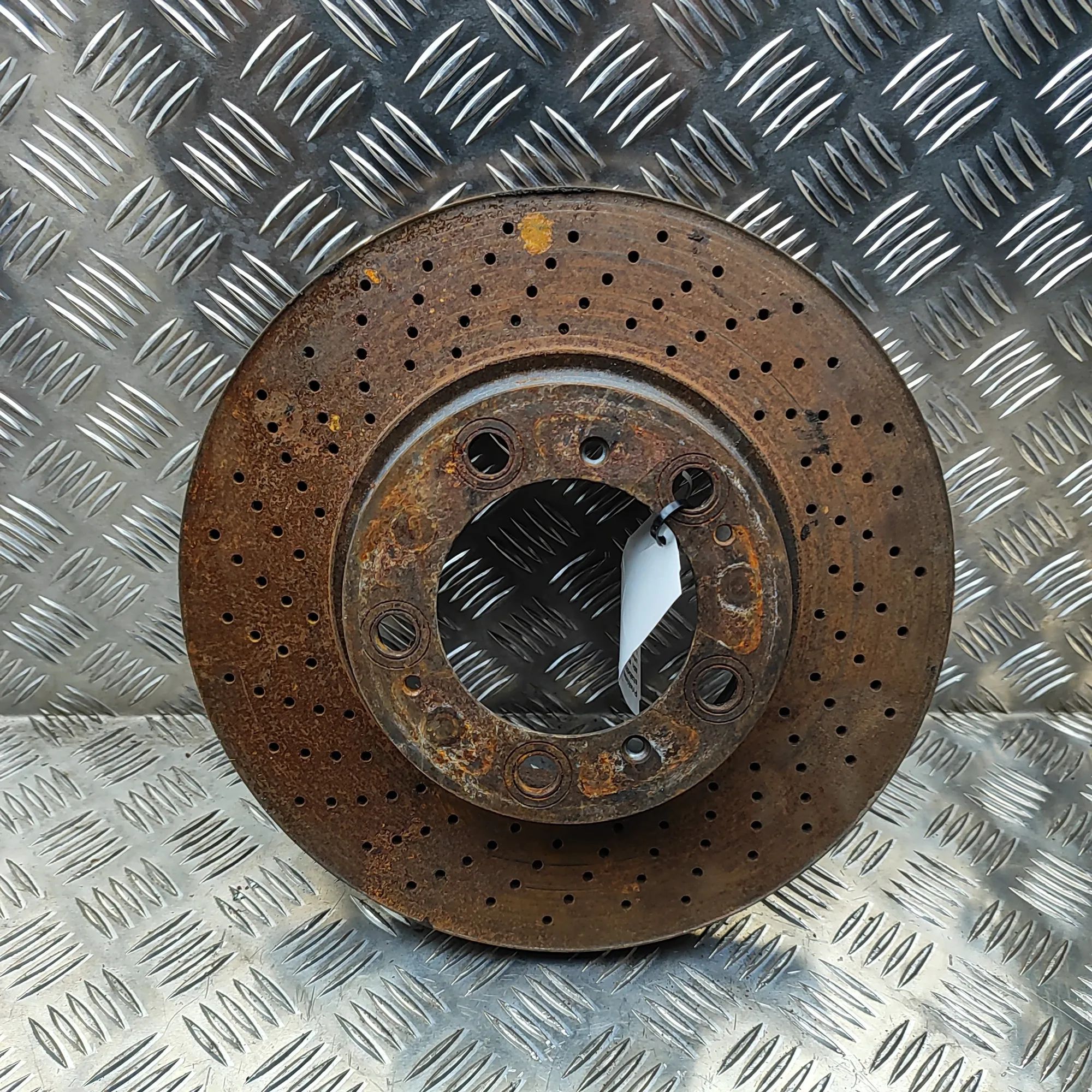 Porsche 911 (996) Front Left Brake Disc Front Left Brake Disc — PORSCHE 911 (996) (1997...