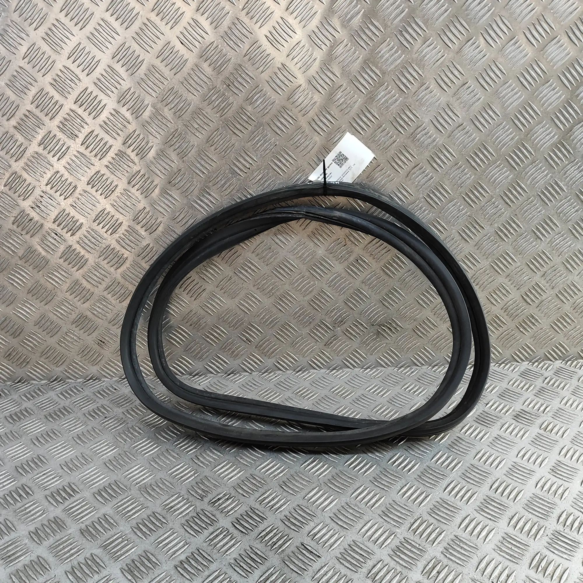 Porsche Boxster (987) Tailgate rubber seal Tailgate rubber seal — PORSCHE BOXSTER (987) (2...