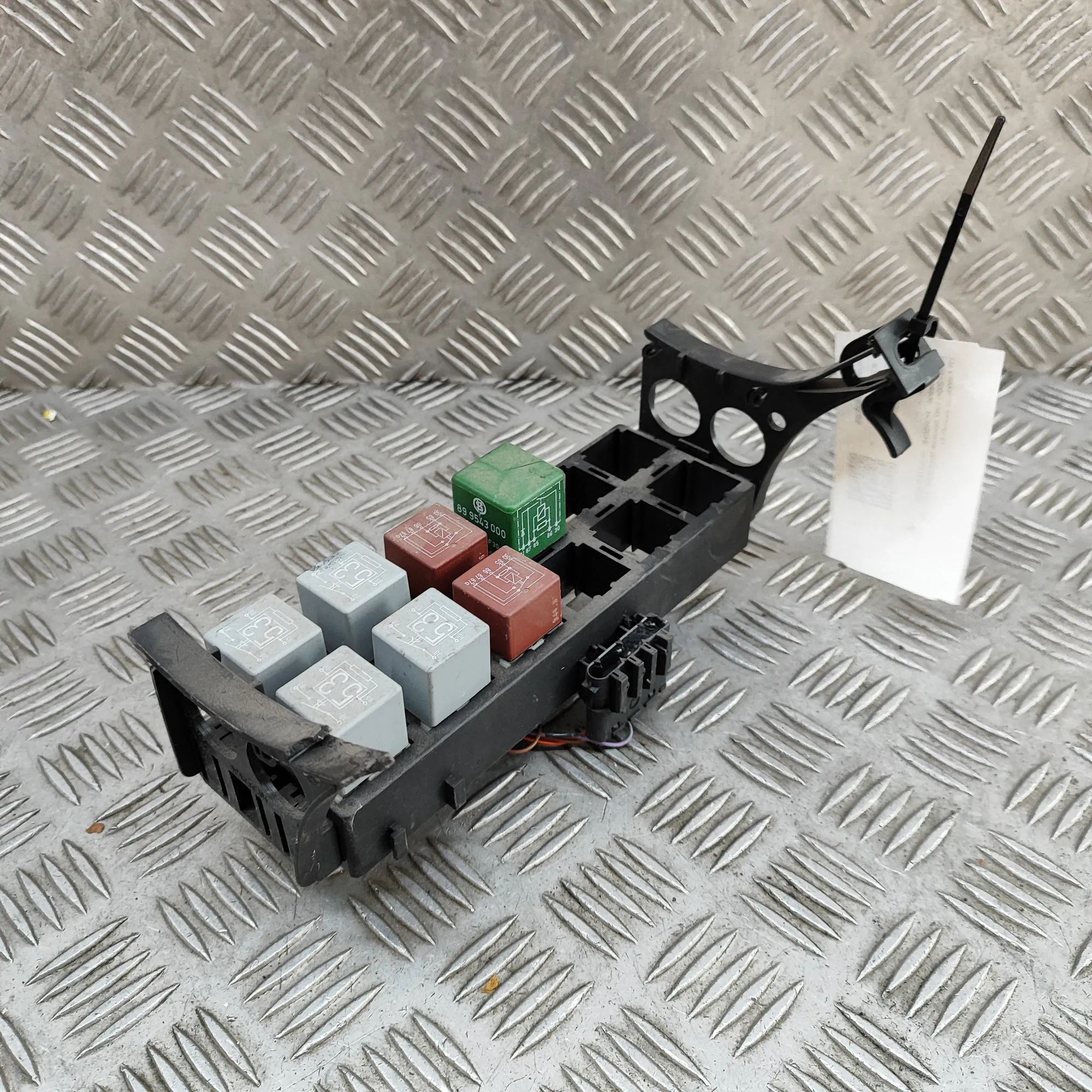 Porsche Boxster (986) Fuse Box Module Fuse Box Module — PORSCHE BOXSTER (986) (1996-2...