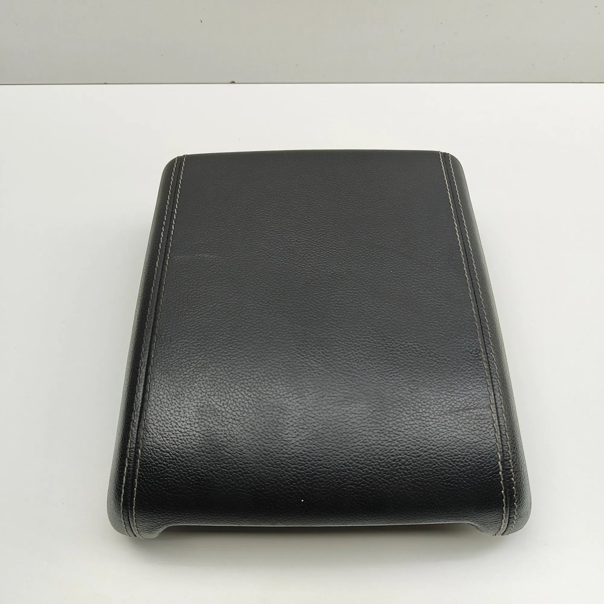 Land Rover Range Rover Evoque Armrest Armrest — LAND ROVER RANGE ROVER EVOQUE (L538) ...