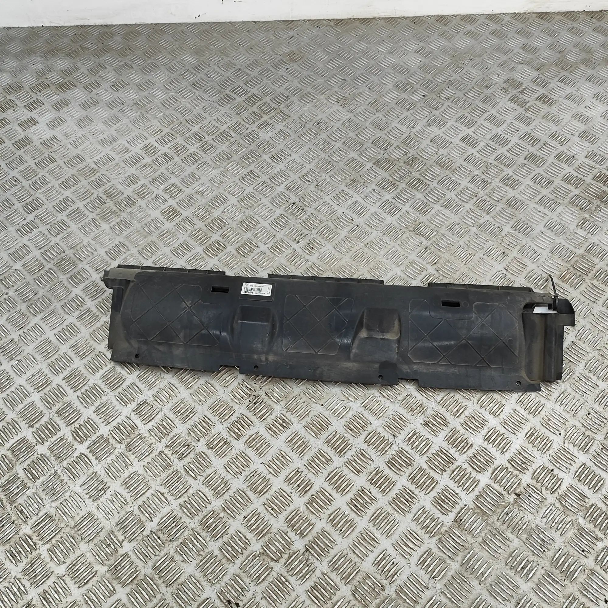 Porsche Panamera Radiator Air Guide Duct Radiator Air Guide Duct — PORSCHE PANAMERA (970...