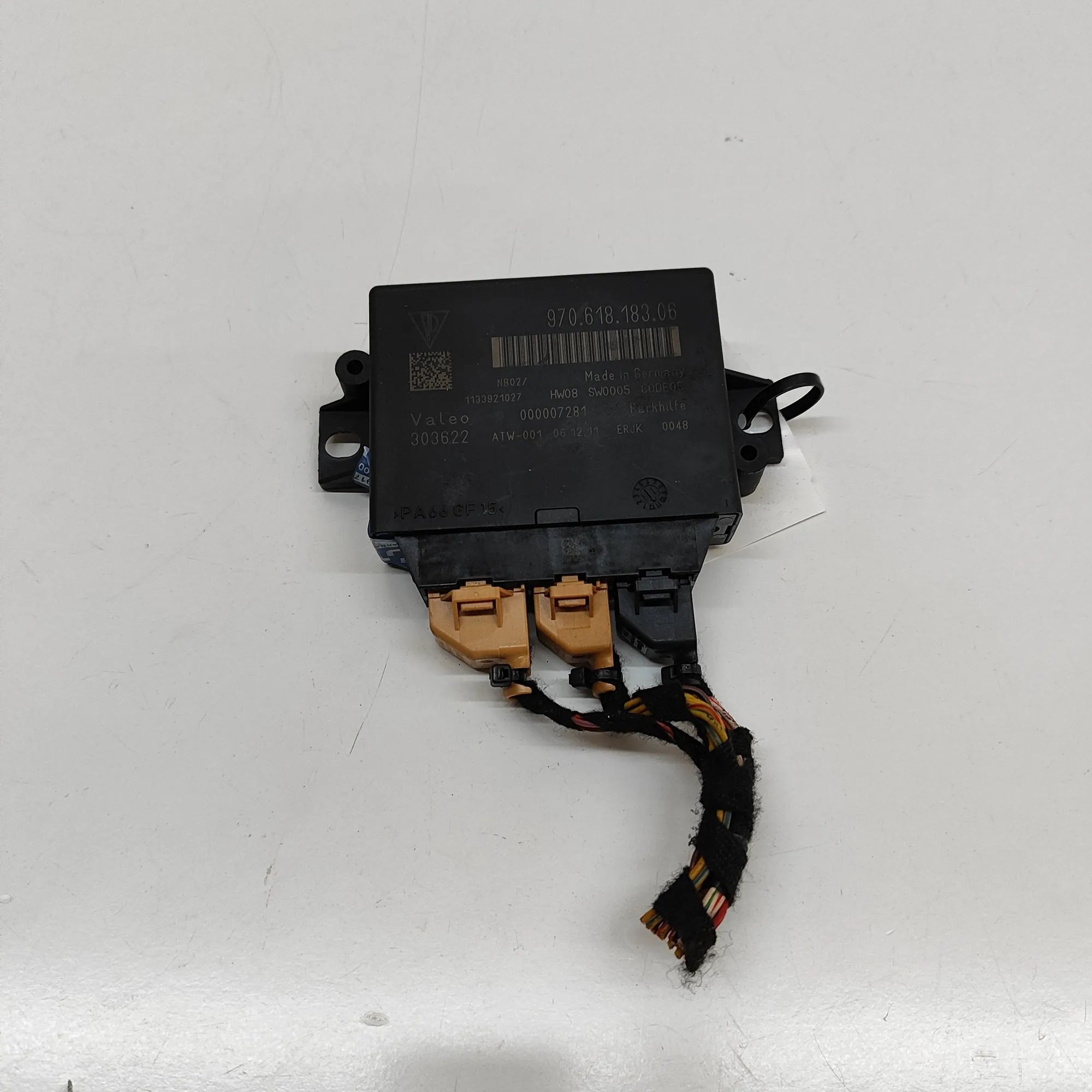 Porsche Panamera PDC Parking Sensor Control Unit PDC Parking Sensor Control Unit — PORSCHE PANAM...