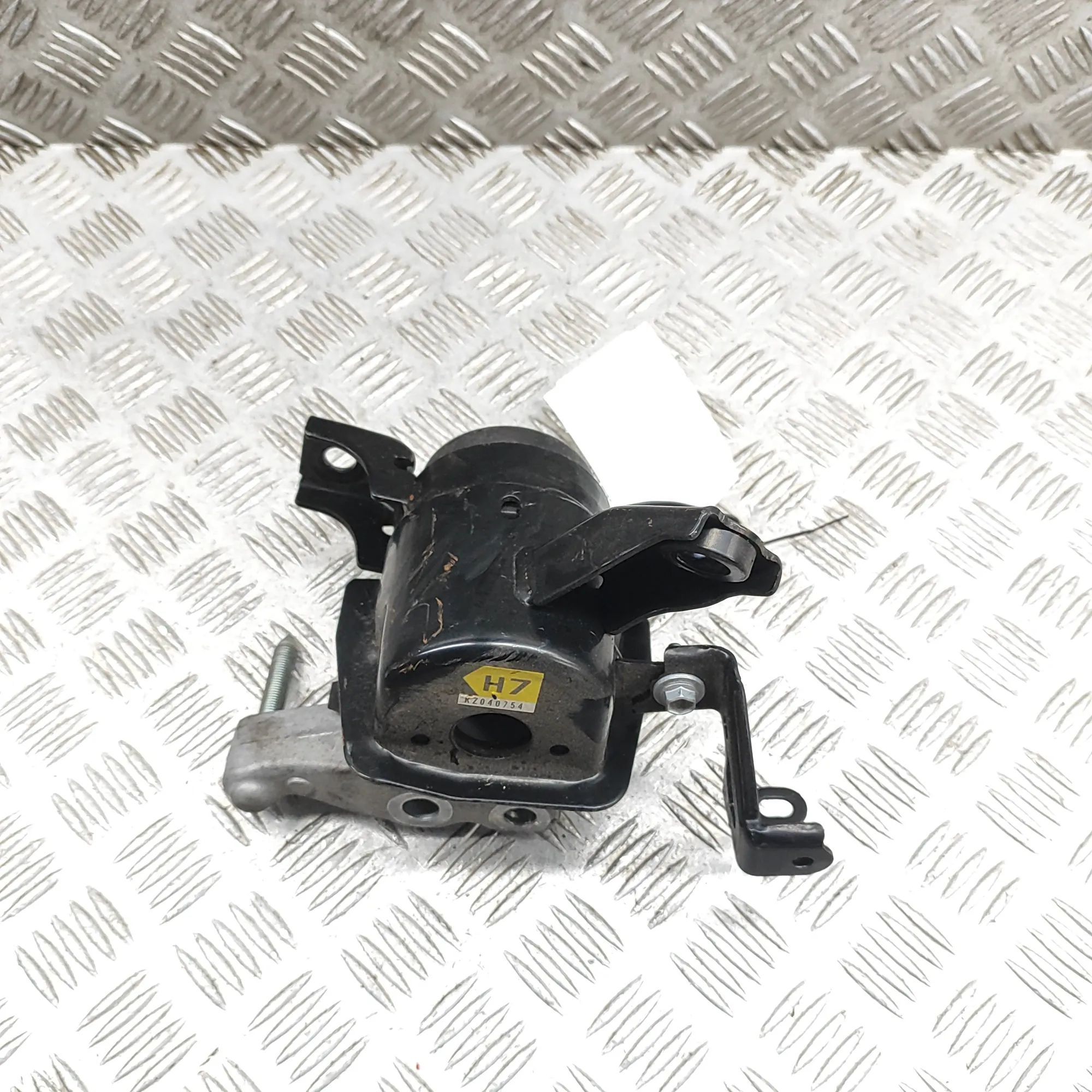 Lexus NX Right Side Engine Mount Right Side Engine Mount — LEXUS NX (_Z1_) (2014...