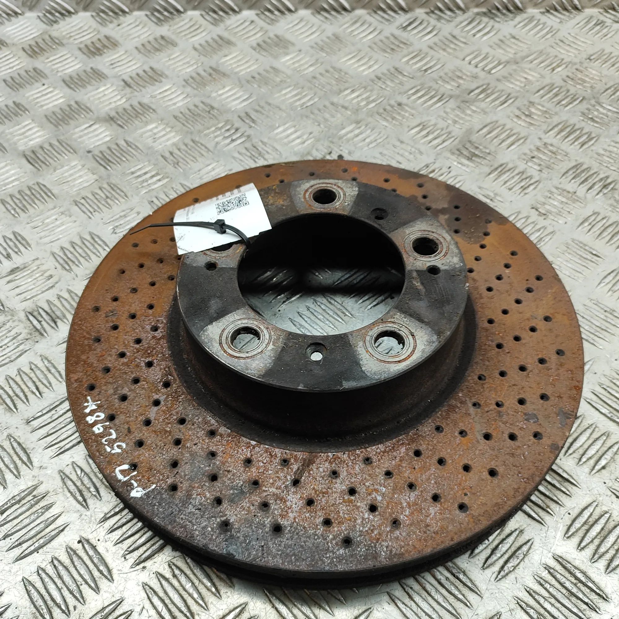 Porsche 911 (996) Front Right Brake Disc Front Right Brake Disc — PORSCHE 911 (996) (199...