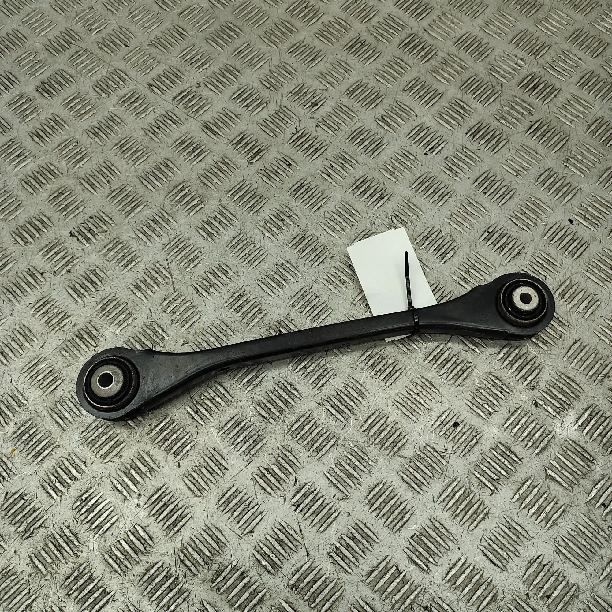 Porsche Cayenne Control arm — rear right Control arm — rear right — PORSCHE CAYENNE (9Y0...