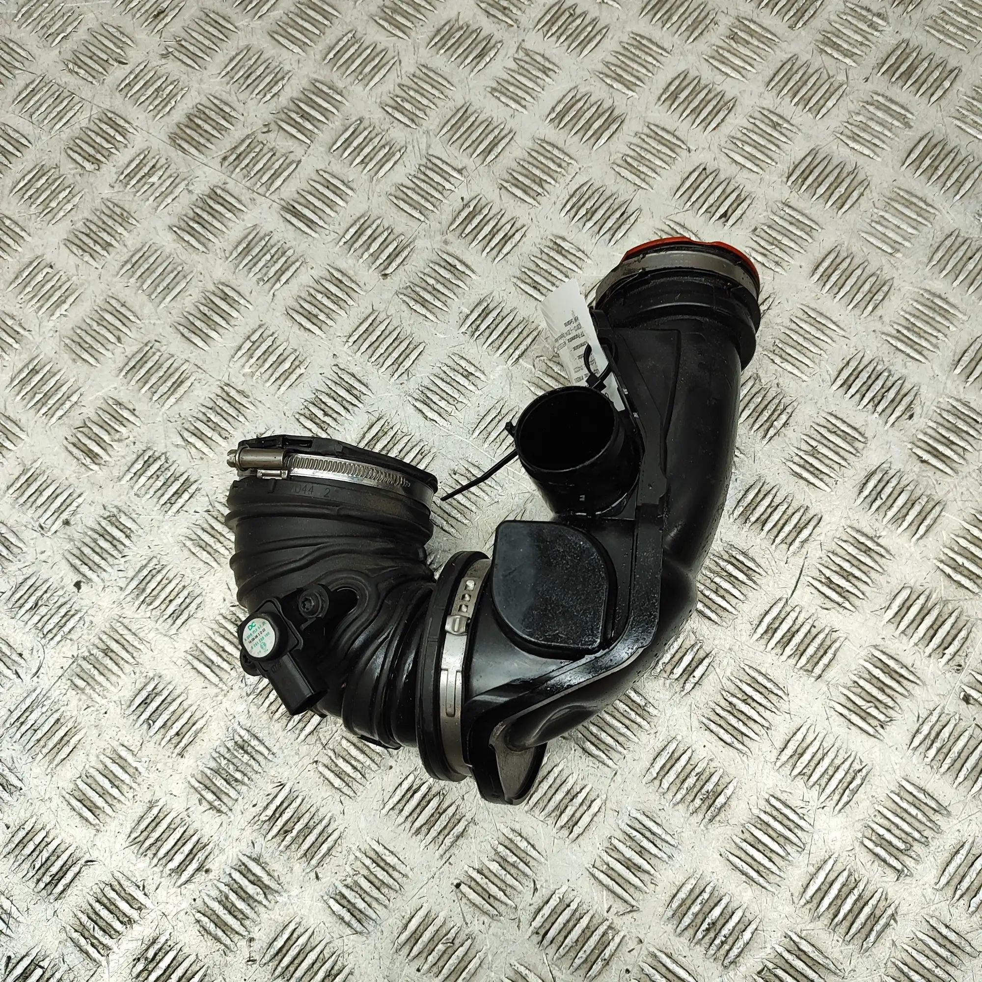 Mercedes-Benz A (W176) Air Intake Tube Air Intake Tube — MERCEDES BENZ C-CLASS (W205) ...