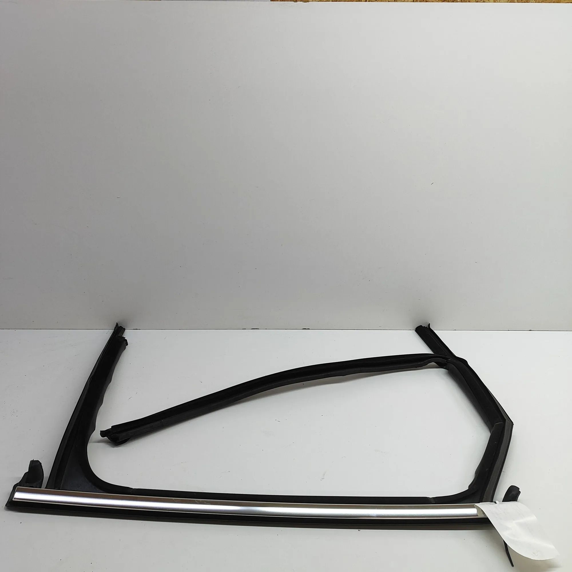 Porsche Cayenne Upper door trim strip — rear right Upper door trim strip — rear right — PORSCHE CA...