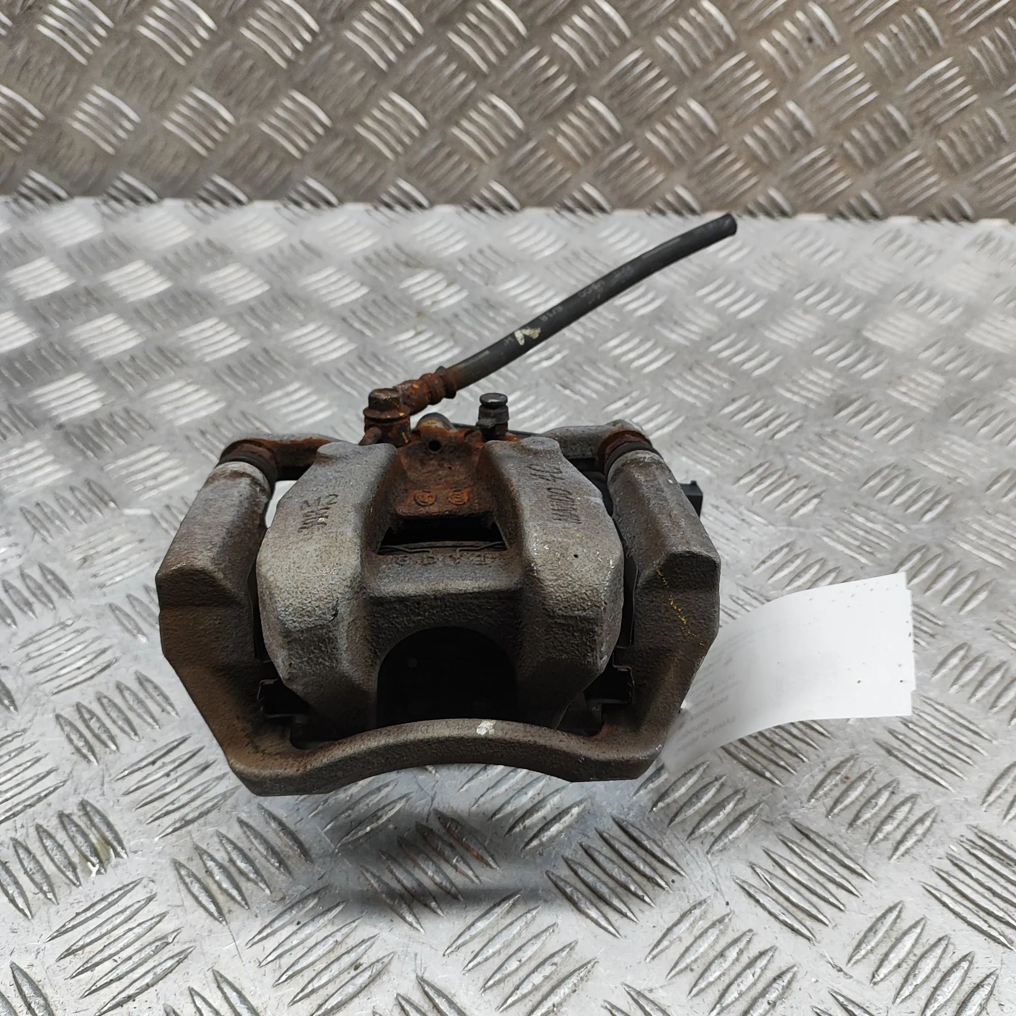 Hyundai Santa Fe Brake caliper — rear right Brake caliper — rear right — HYUNDAI SANTA (FÉ ...