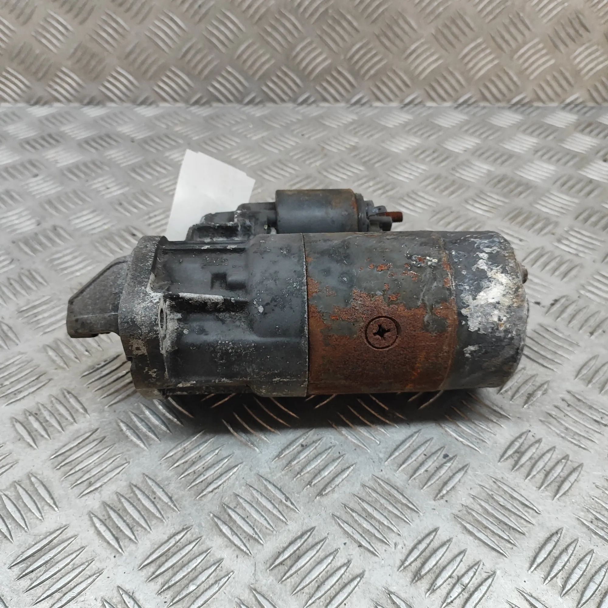 Nissan Patrol (Y60) Starter Motor Starter motor — NISSAN PATROL (GR IV Y60, GR) (...