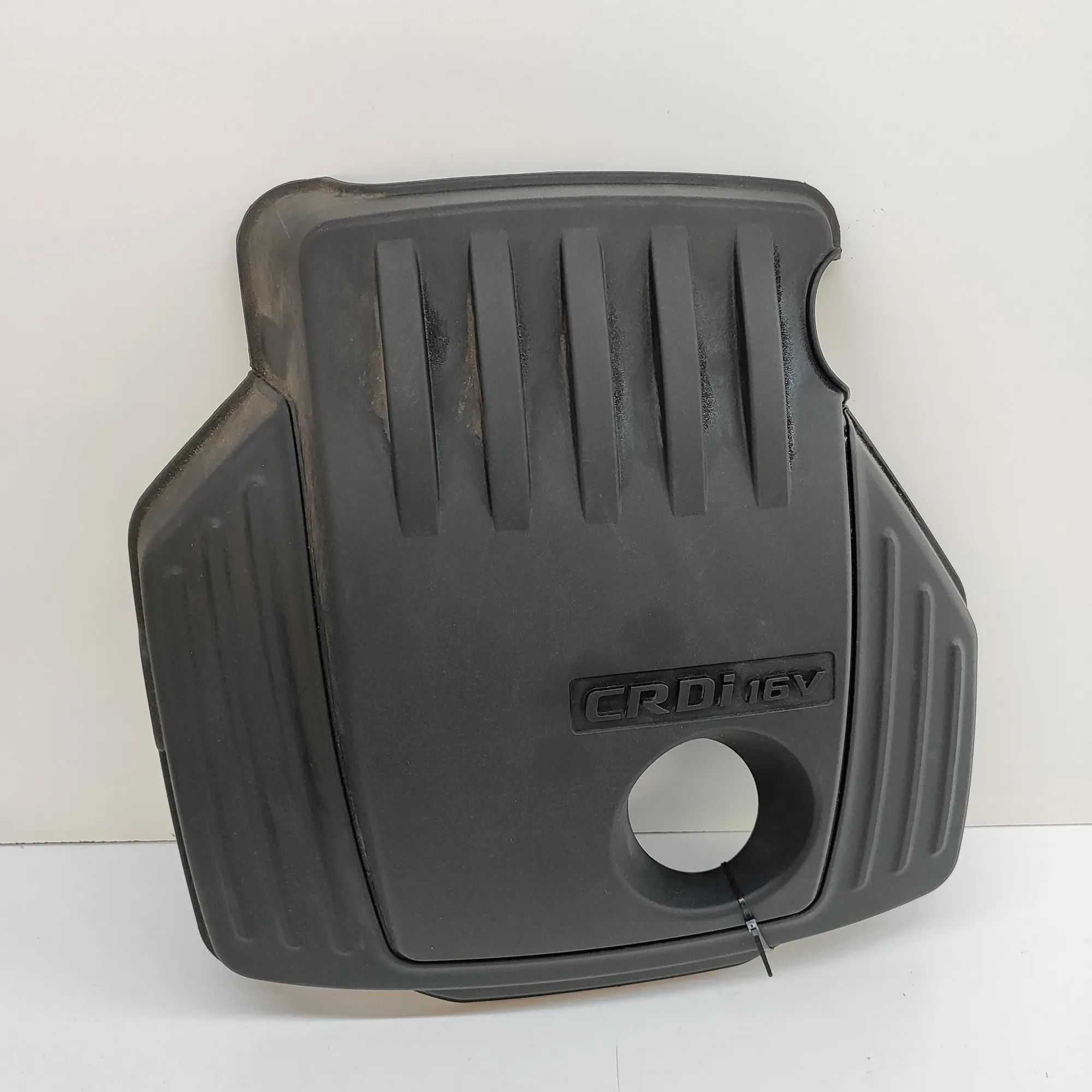 Hyundai H-1 Mootorikate (1.9 TDi) Engine cover — HYUNDAI H-1 (Cargo TQ) (2008-......