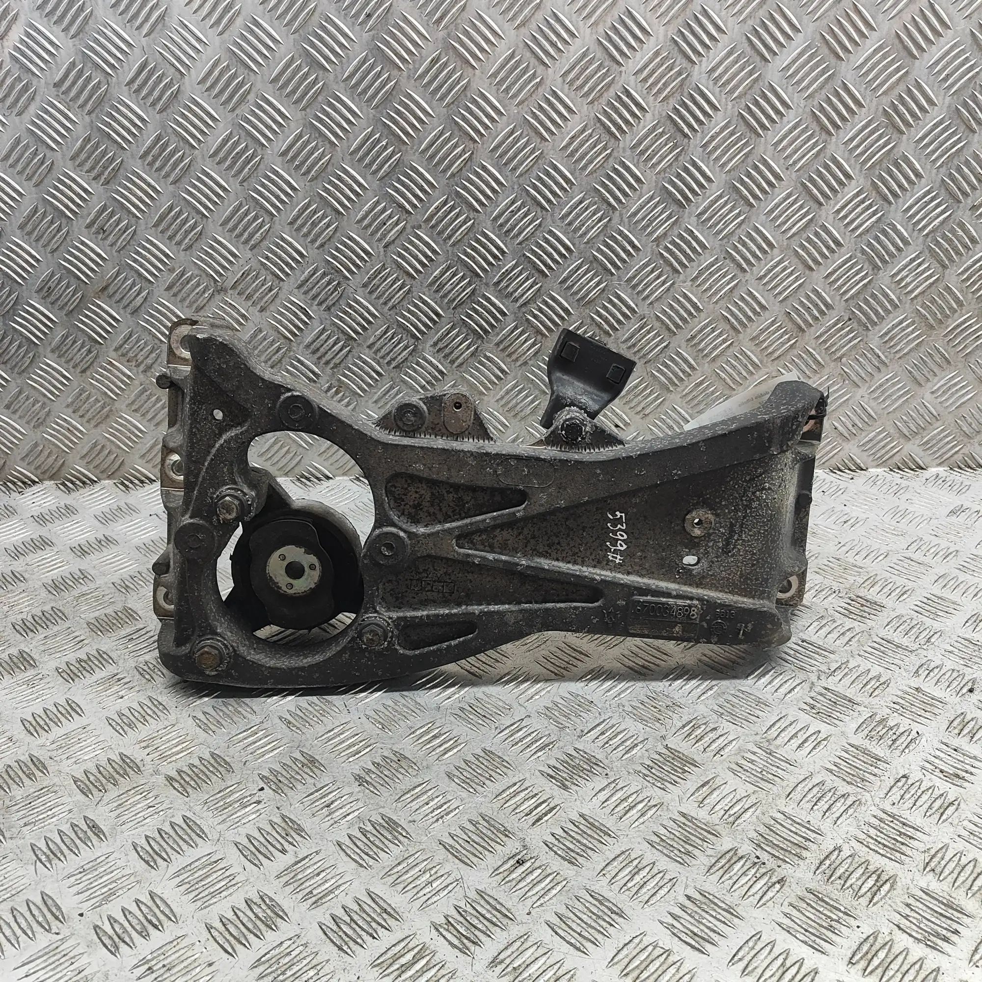 Maserati Levante Gearbox Support Mount Bracket Gearbox Support Mount Bracket — MASERATI LEVANT...