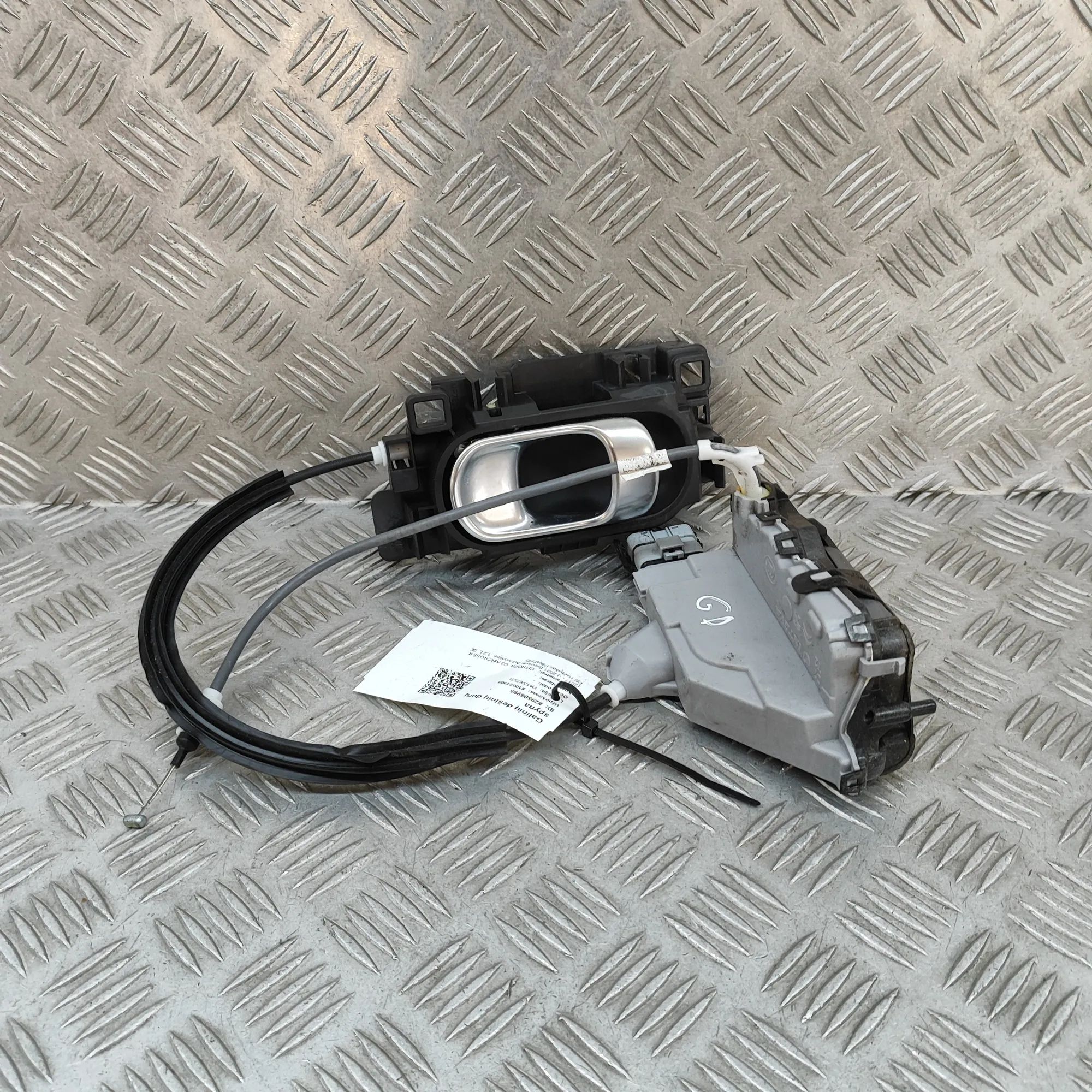 Citroen C3 Door lock — rear right