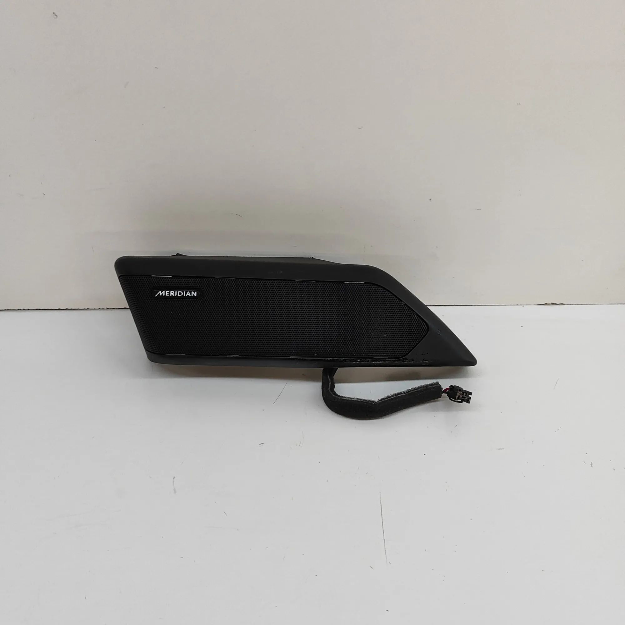Land Rover Range Rover Sport (L461) Front Left Door Speaker Front Left Door Speaker — LAND ROVER RANGE ROVE...