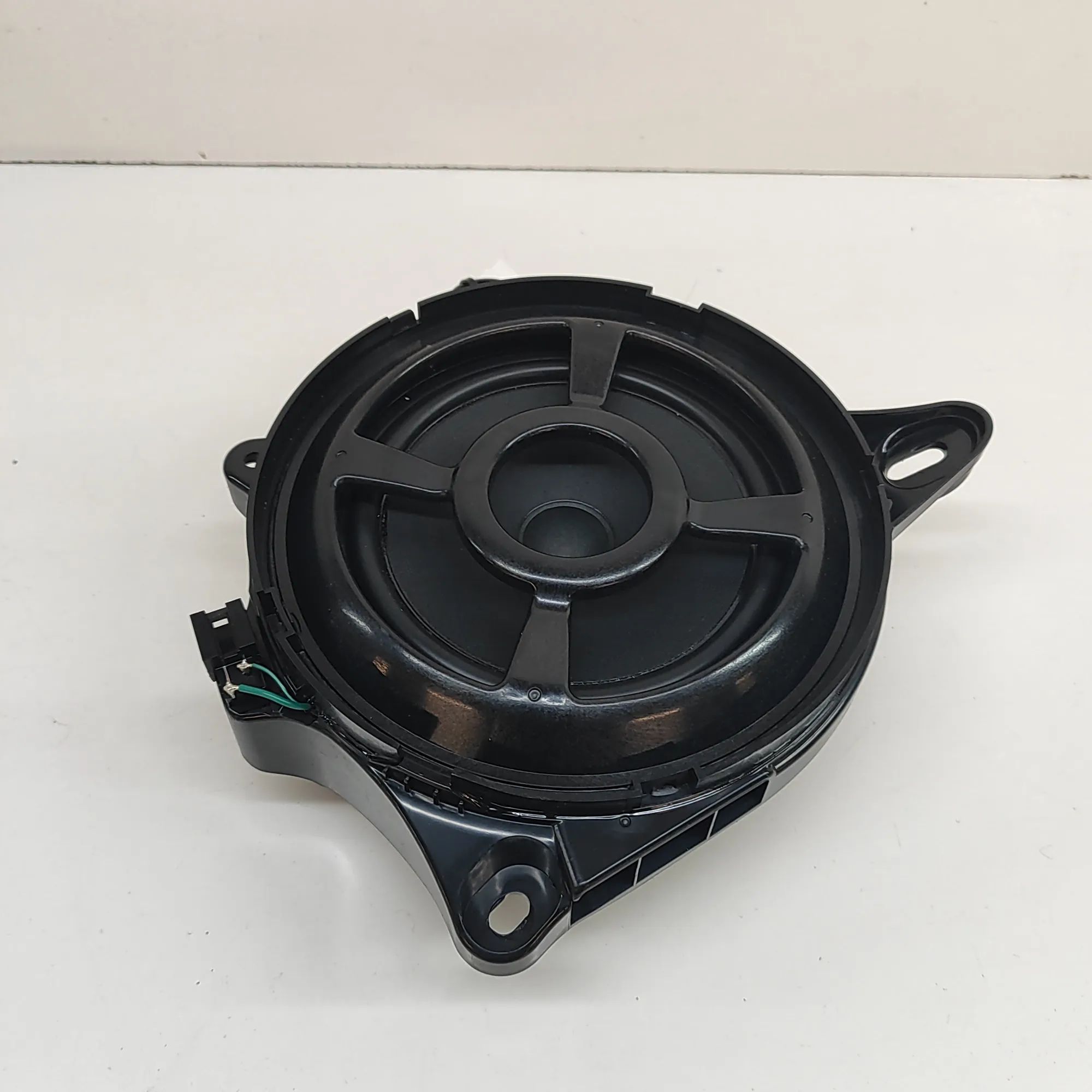Mercedes-Benz GLE (W167) Subwoofer